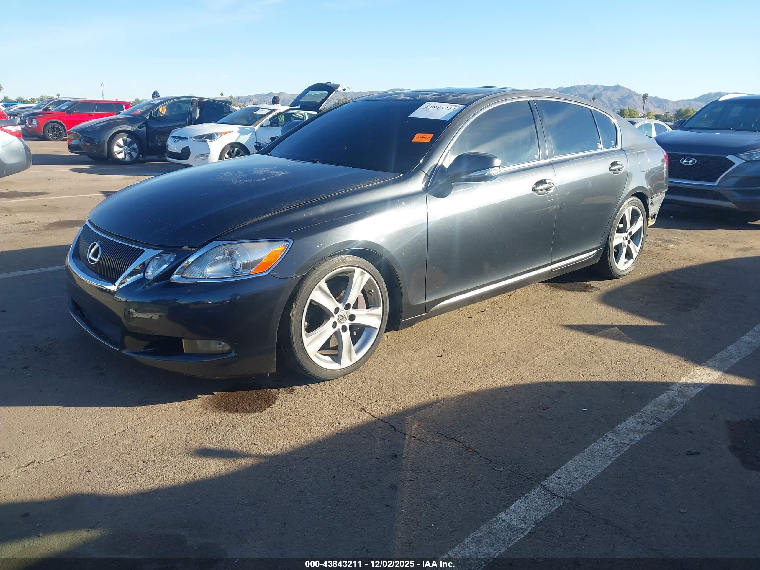 LEXUS GS image 2