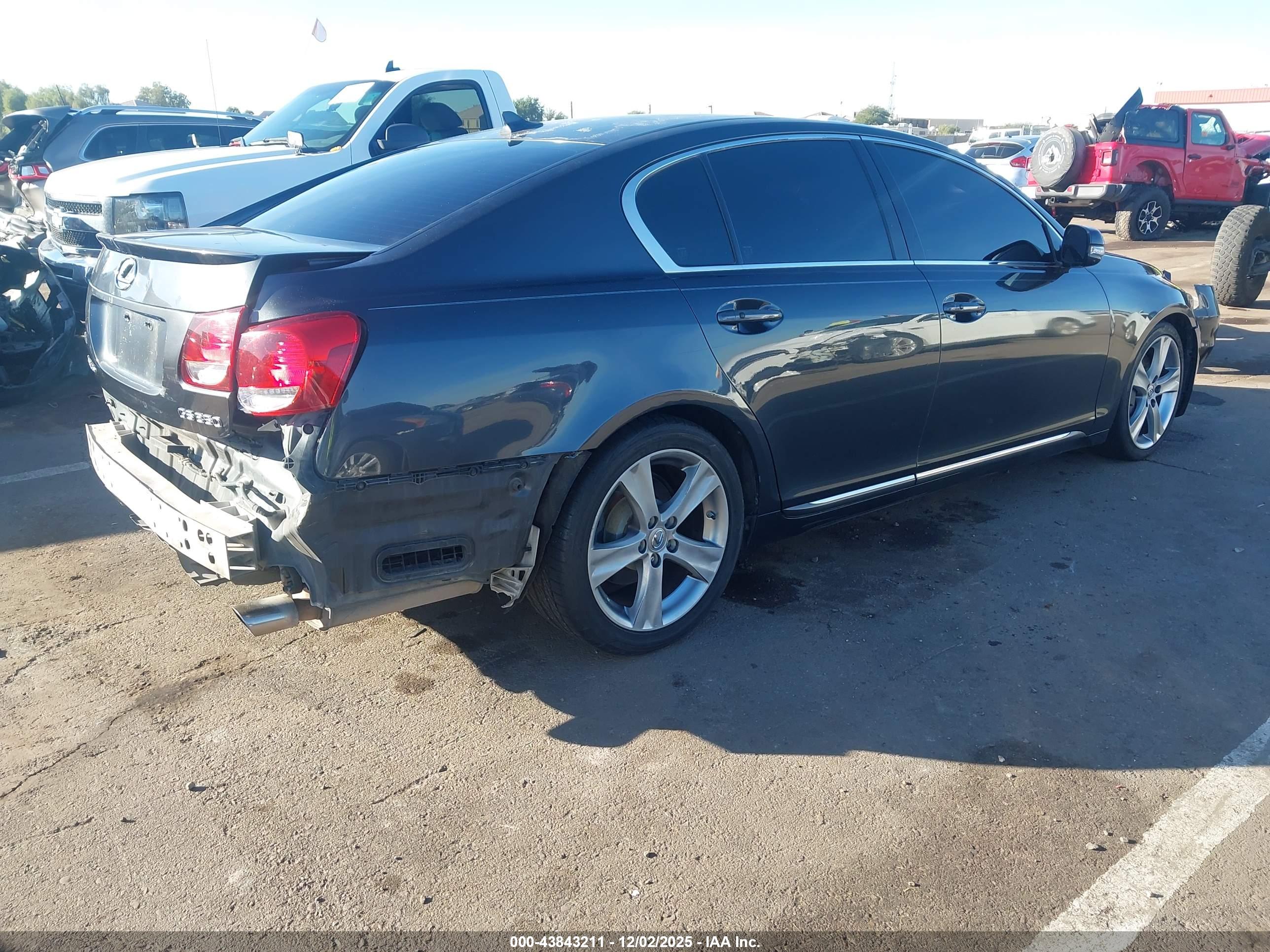 LEXUS GS image 4