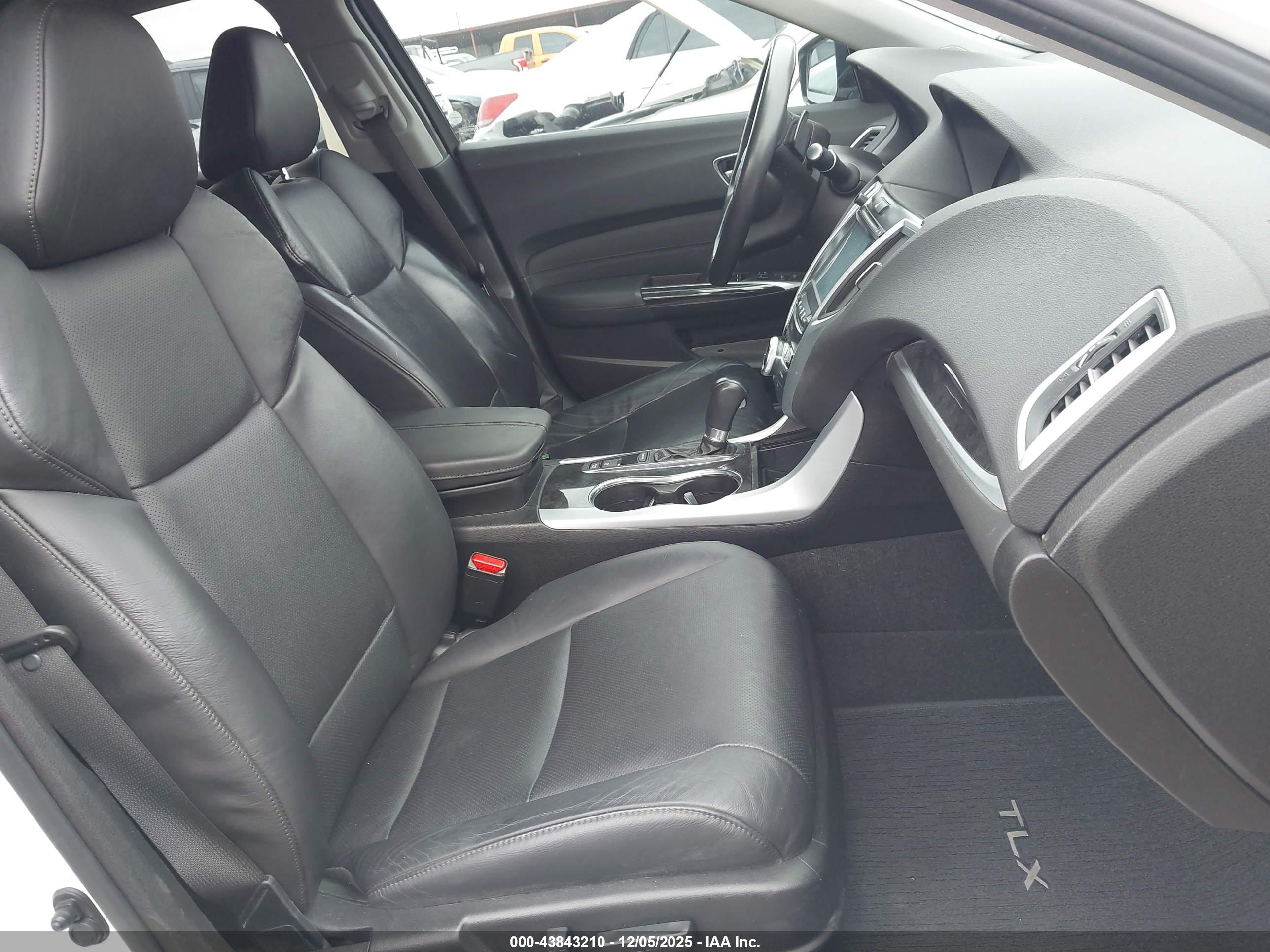 ACURA TLX image 5