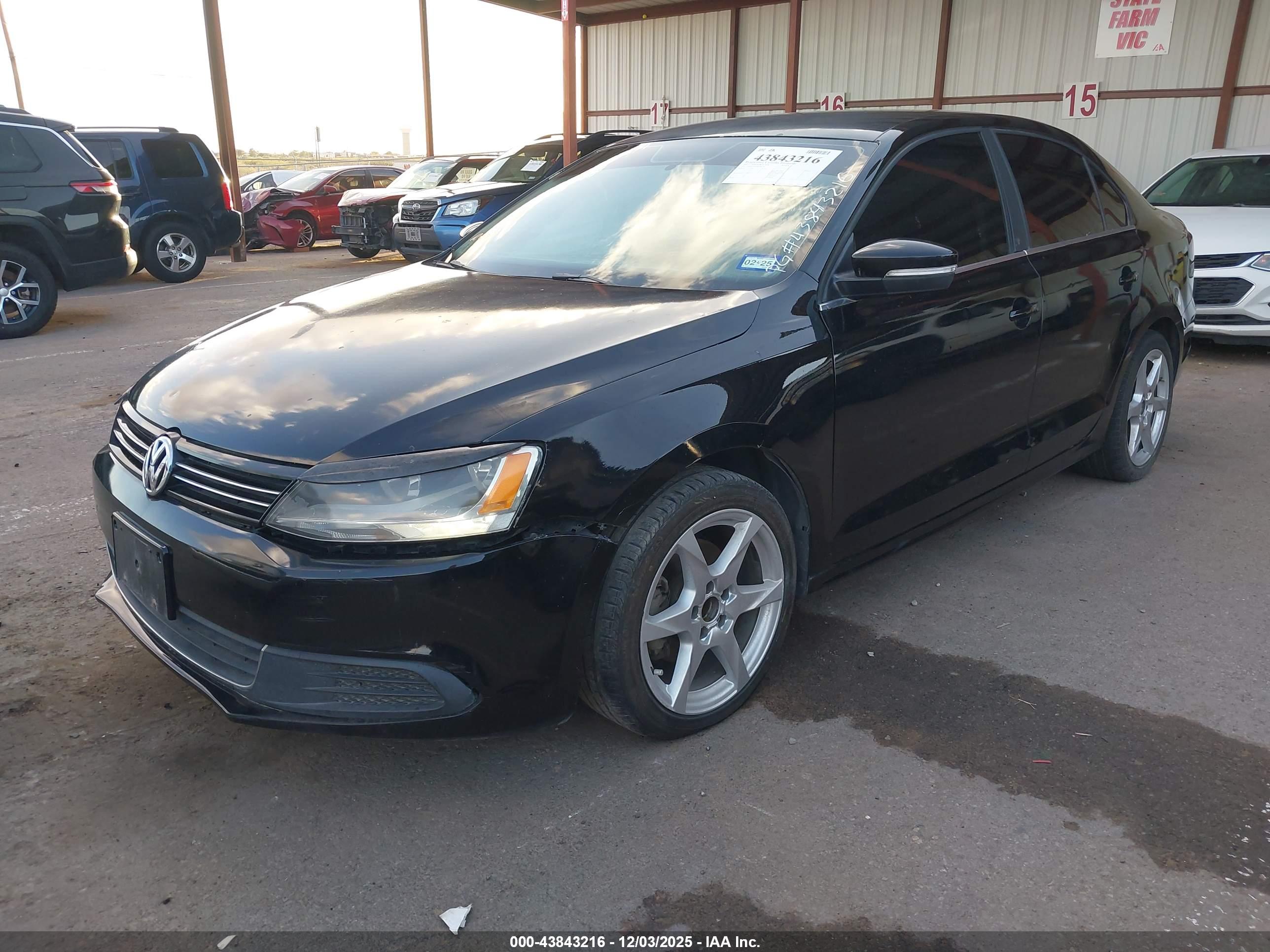 VOLKSWAGEN JETTA image 2