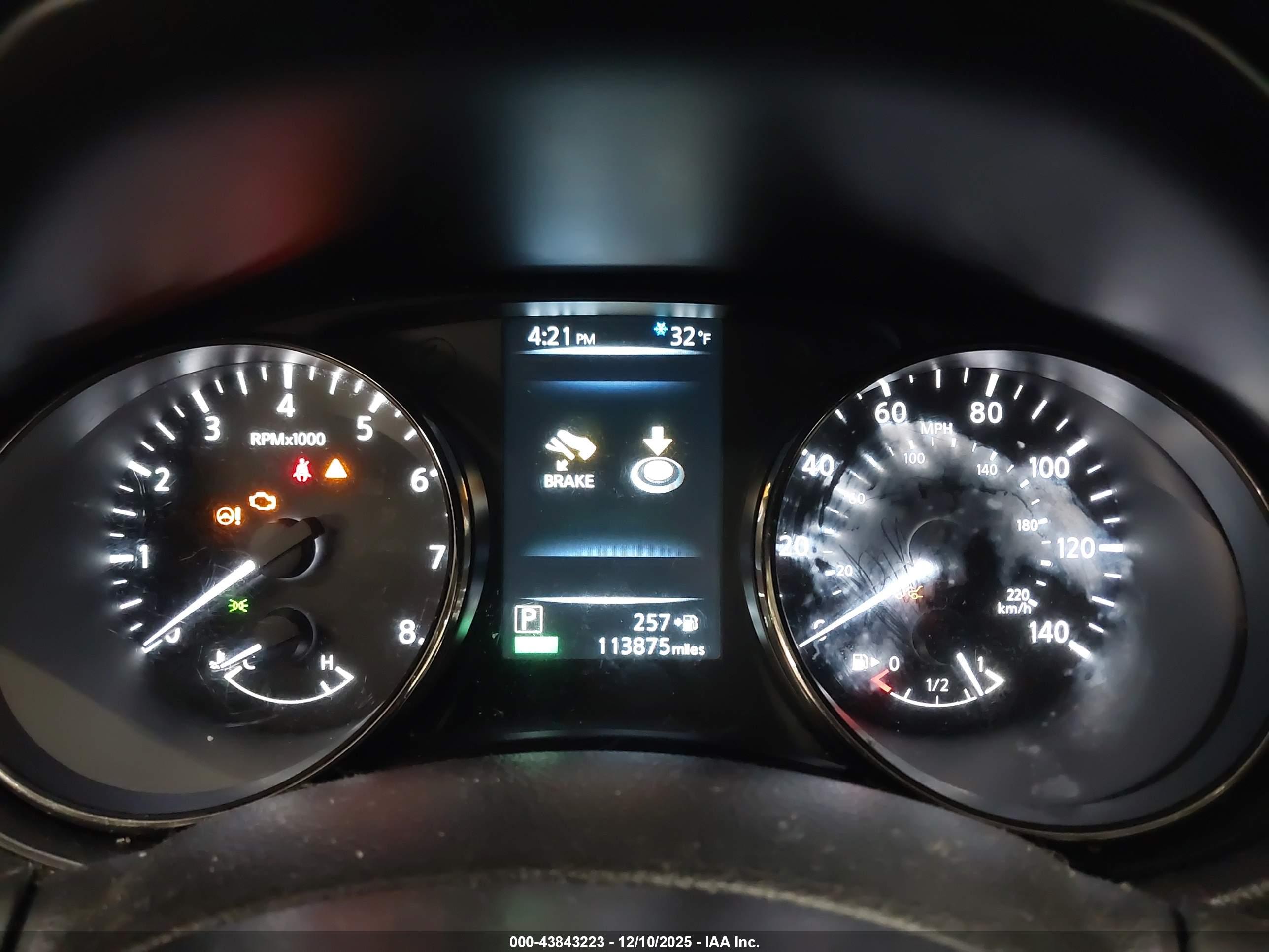 NISSAN ROGUE image 7