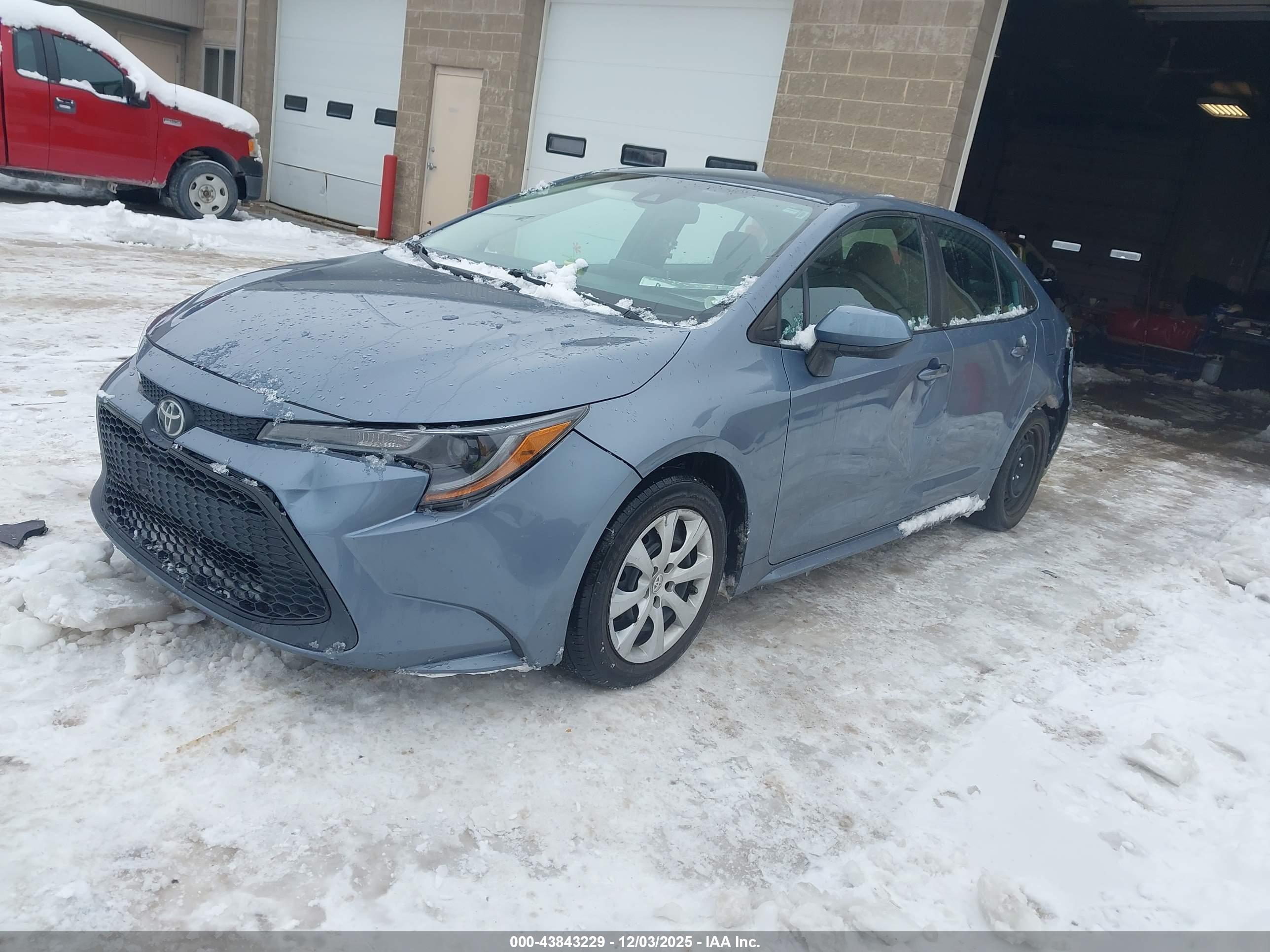 TOYOTA COROLLA image 2
