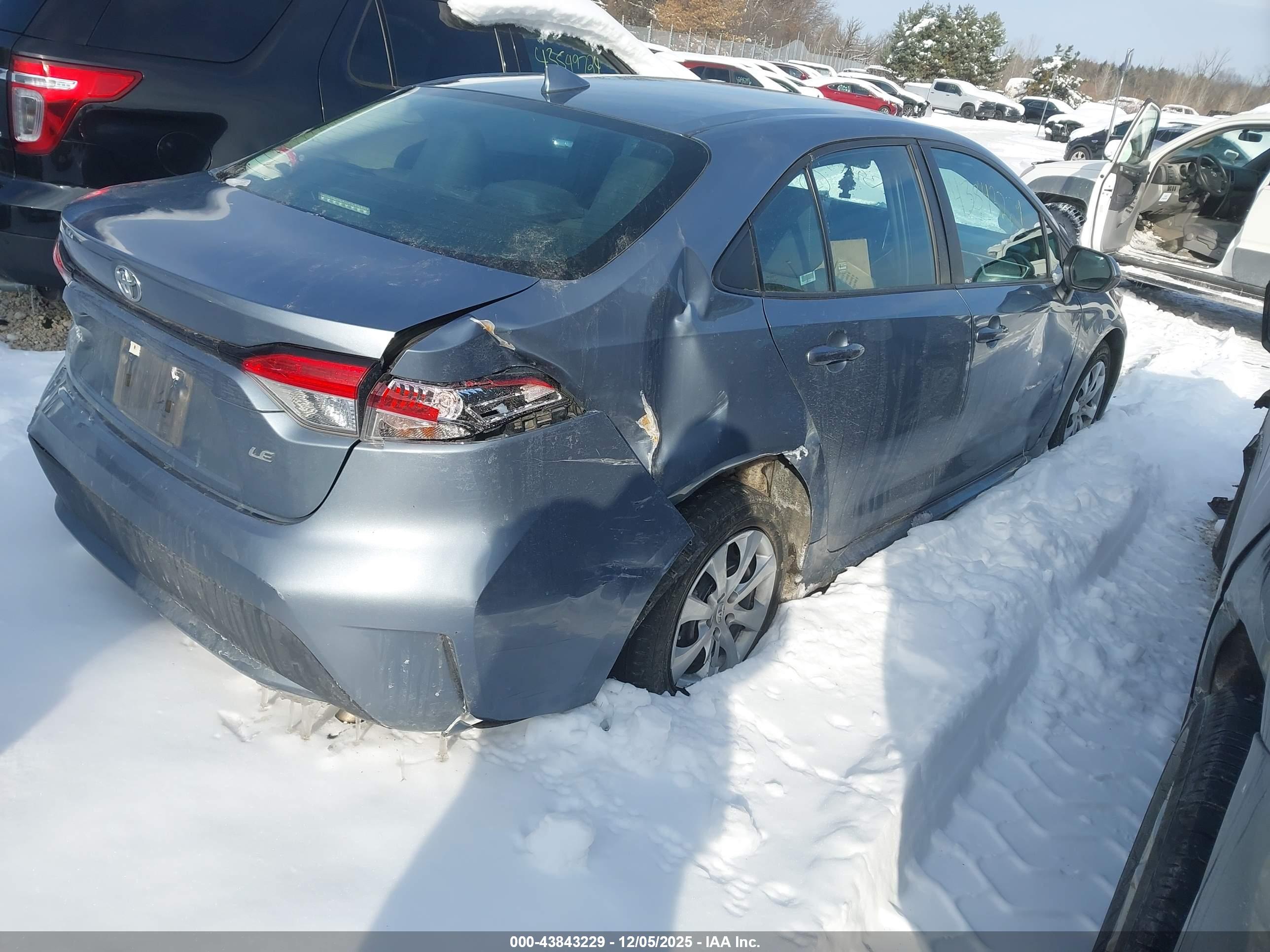 TOYOTA COROLLA image 4