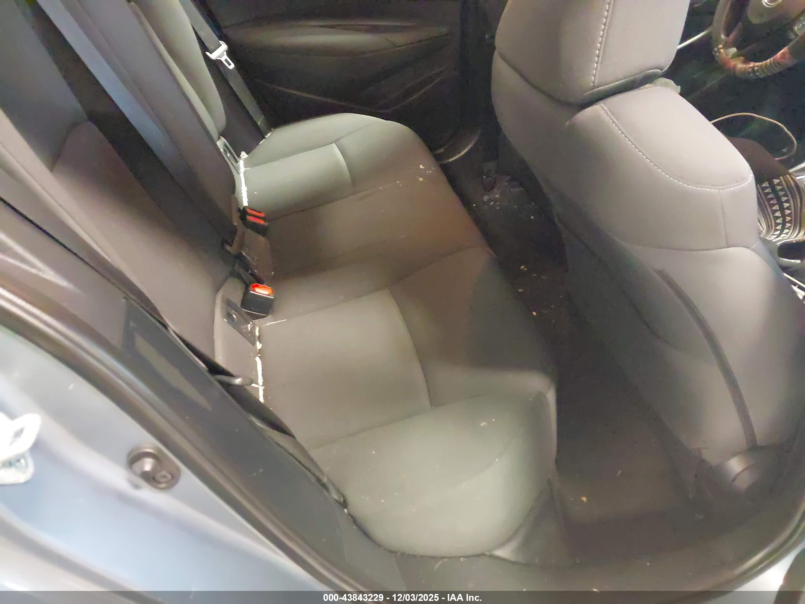 TOYOTA COROLLA image 8