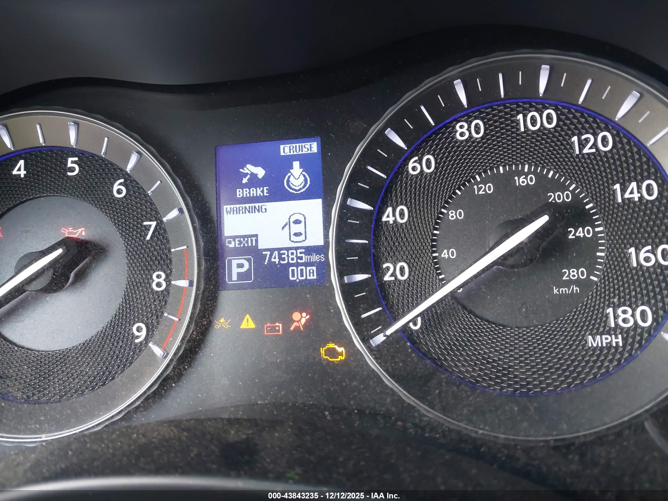 INFINITI Q70 image 7