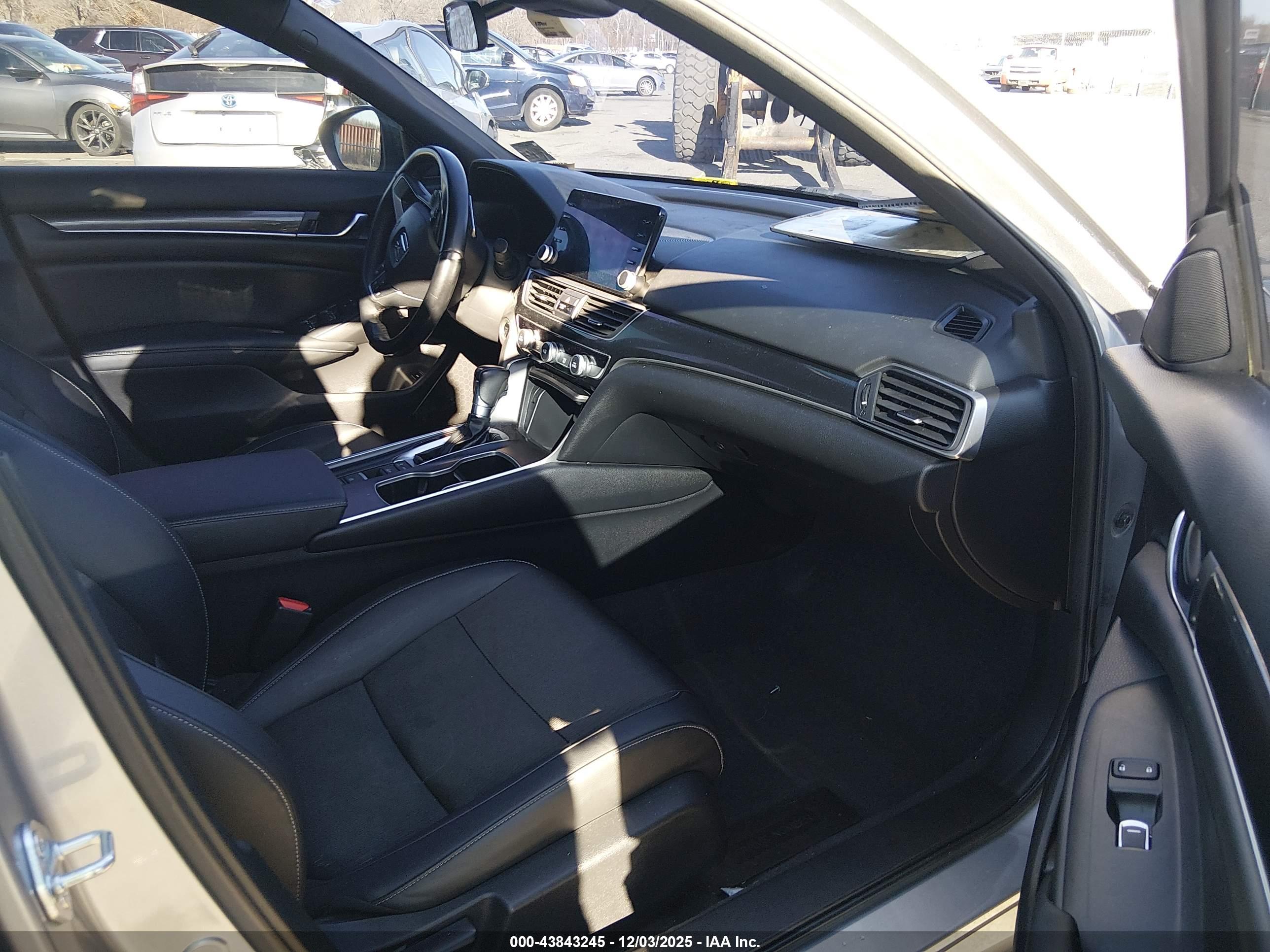 HONDA ACCORD image 5