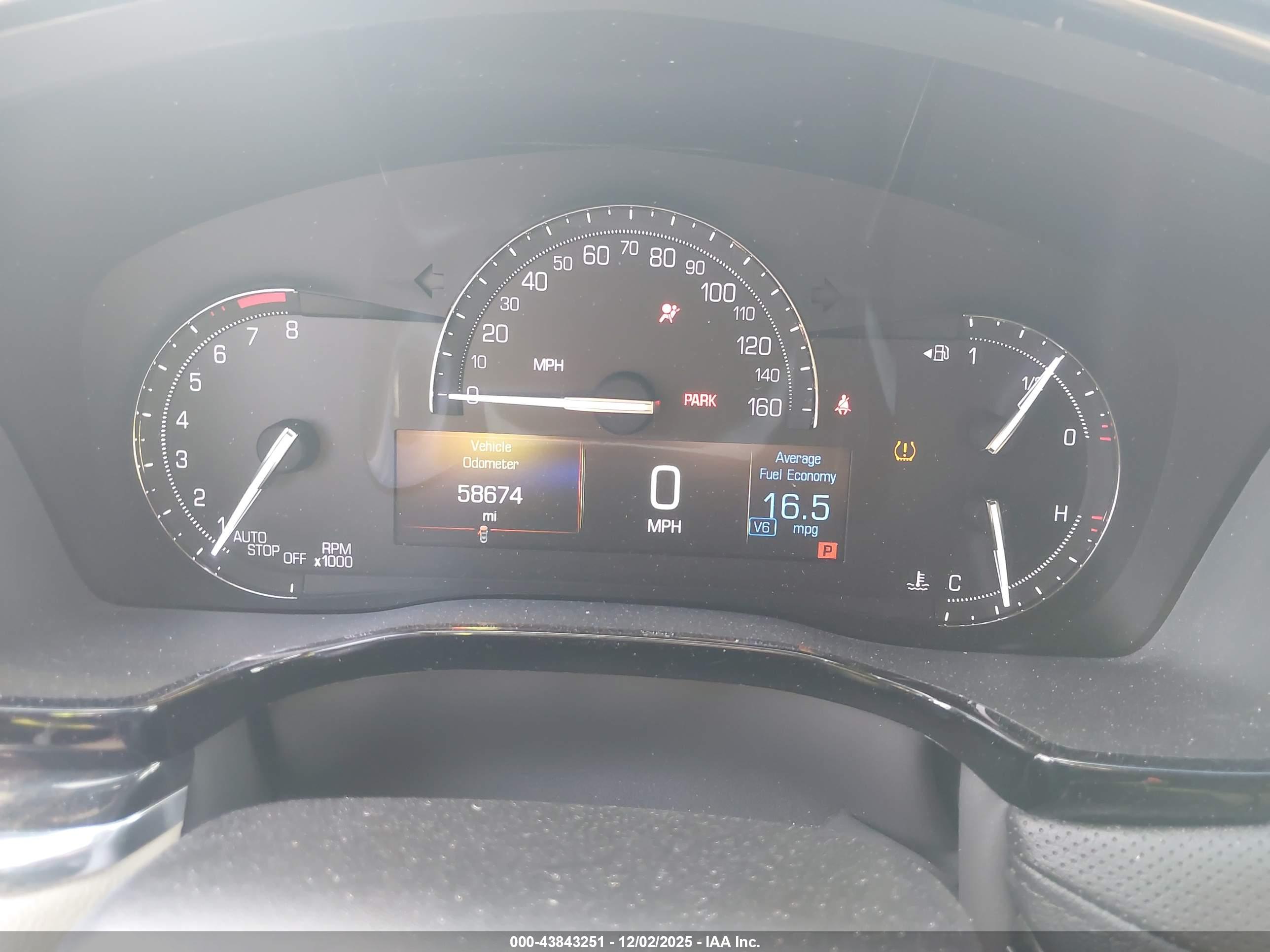 CADILLAC XT5 image 7