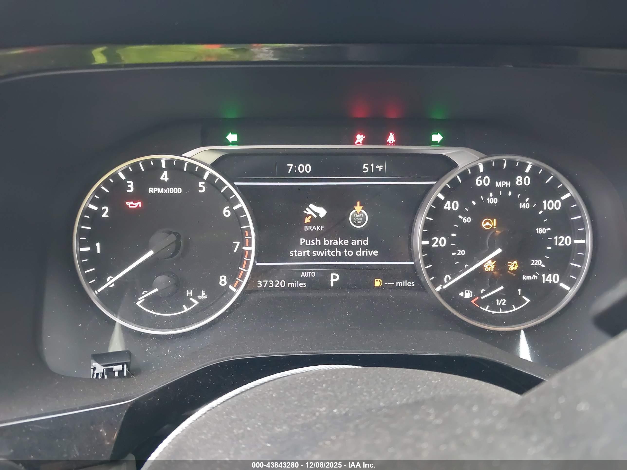 NISSAN PATHFINDER image 7
