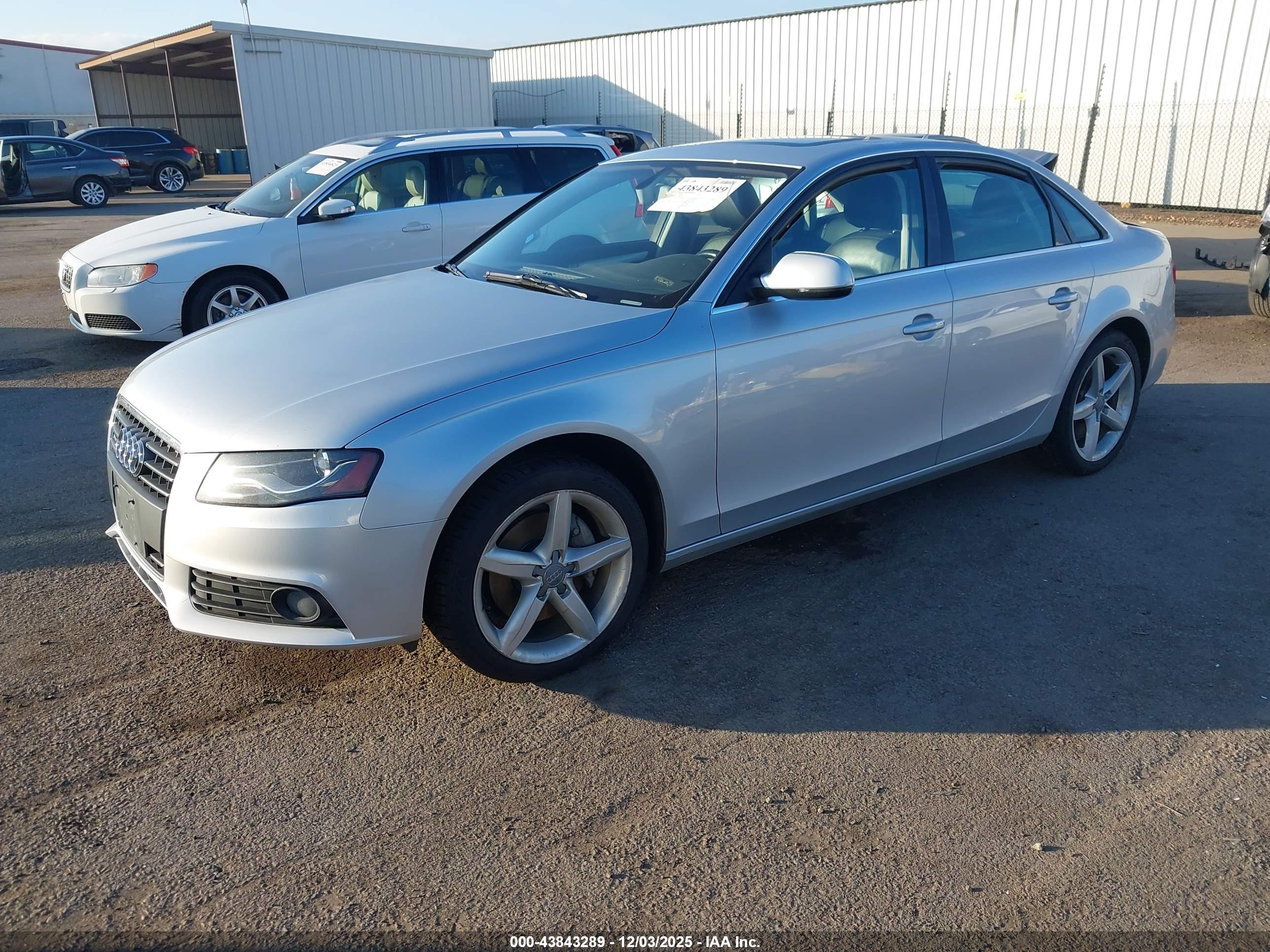 AUDI A4 image 2