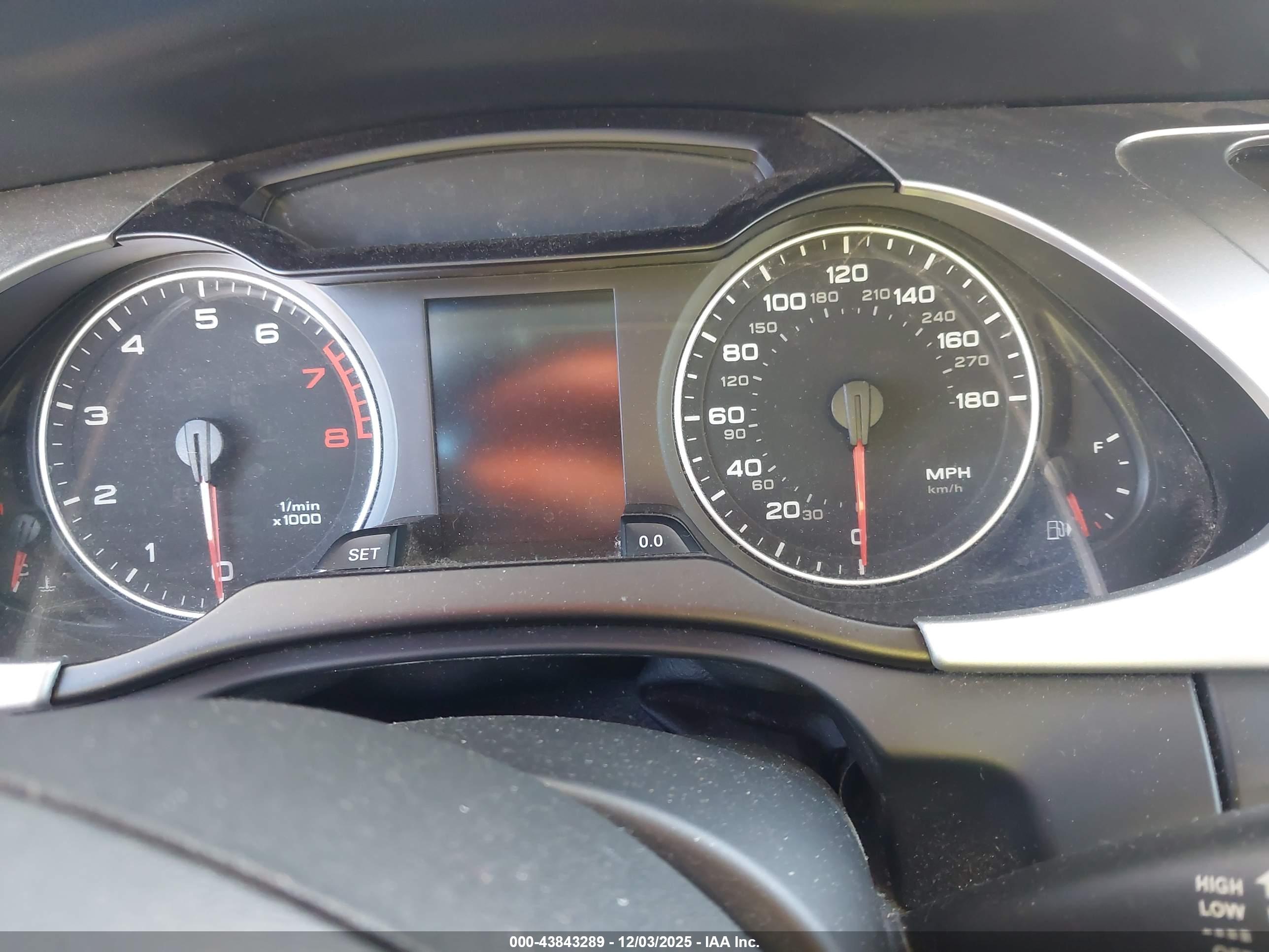 AUDI A4 image 7