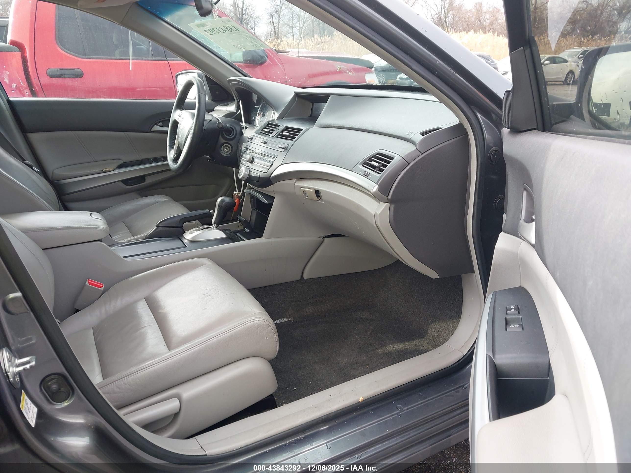 HONDA ACCORD image 5