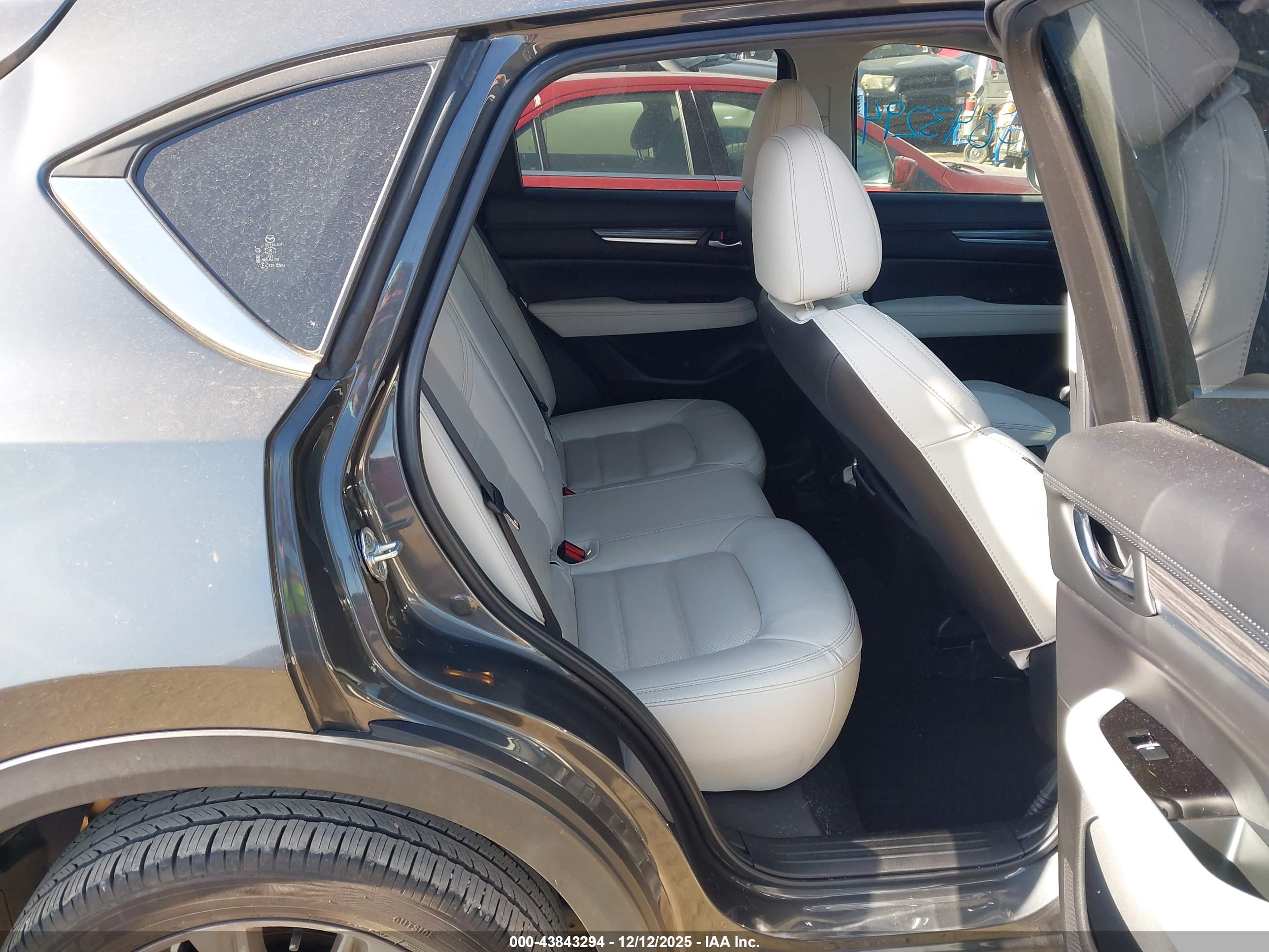 MAZDA CX-5 image 8