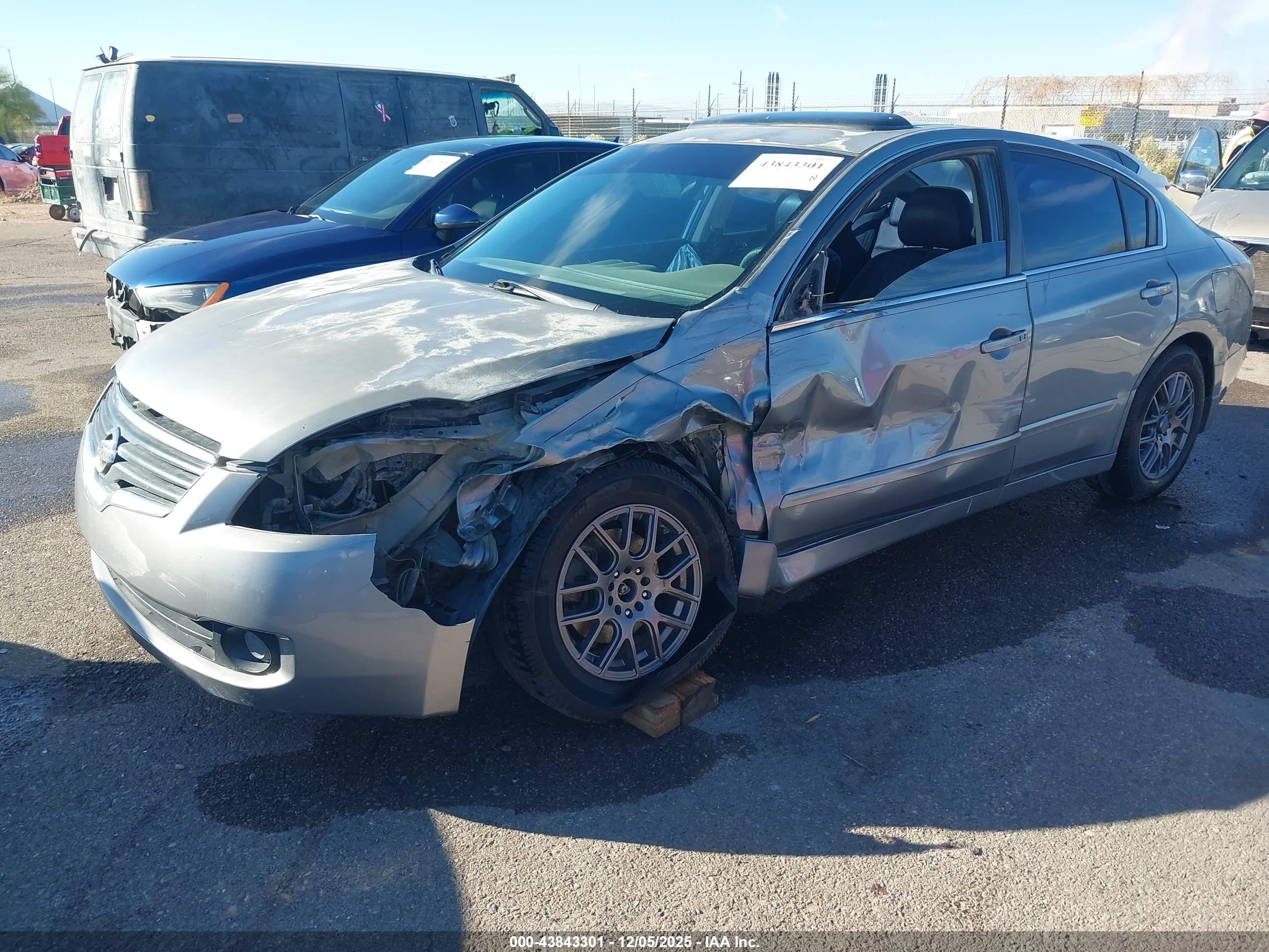 NISSAN ALTIMA image 2