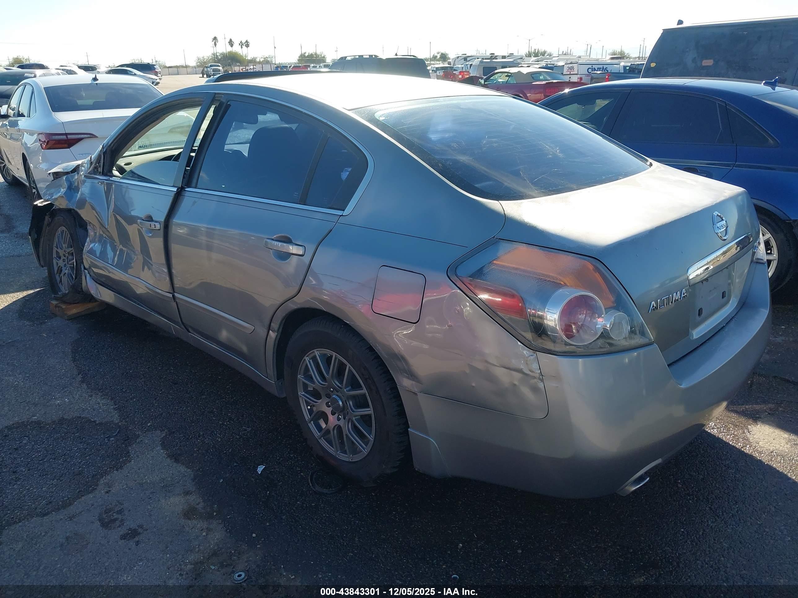 NISSAN ALTIMA image 3
