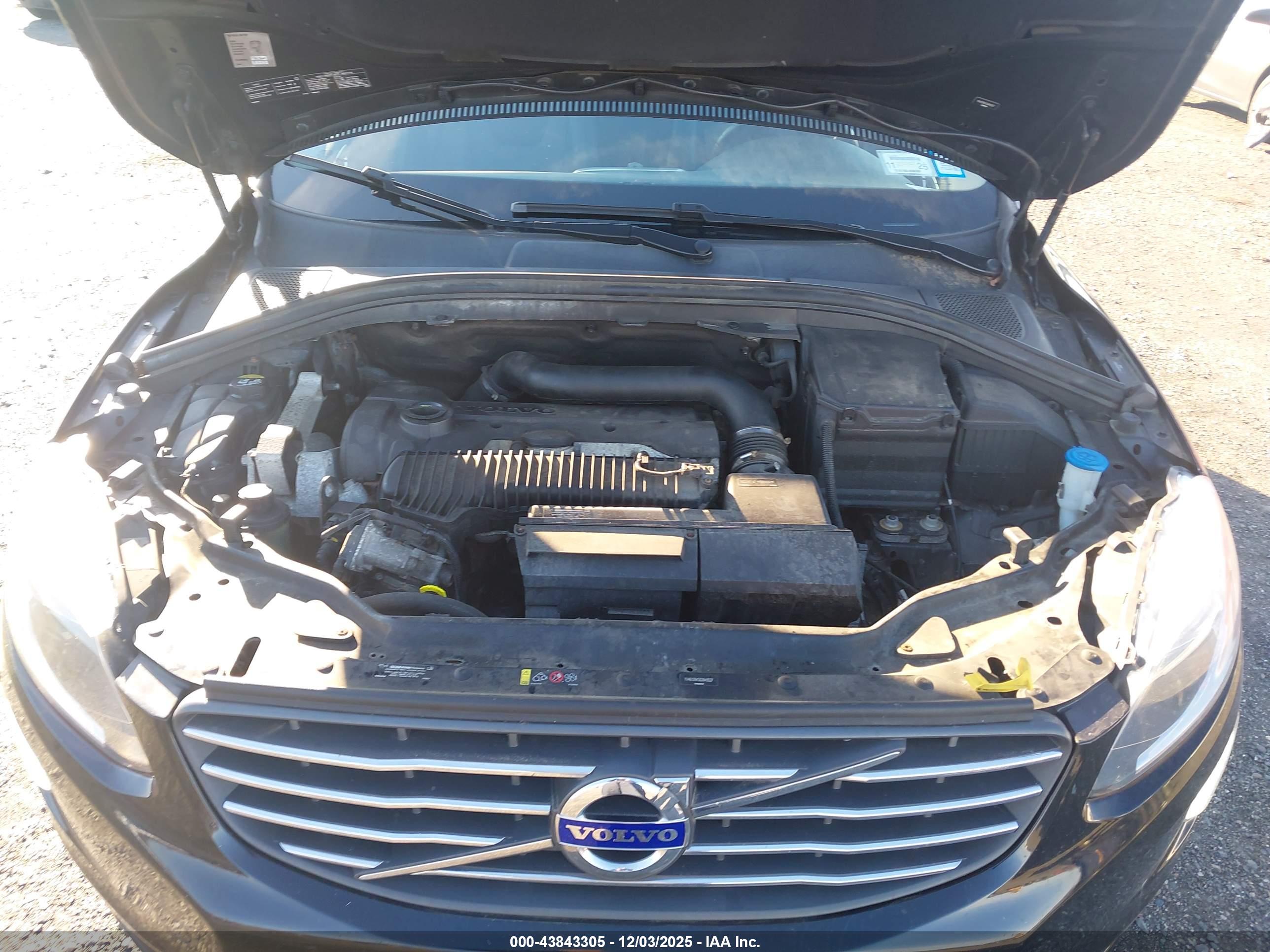 VOLVO XC60 image 10