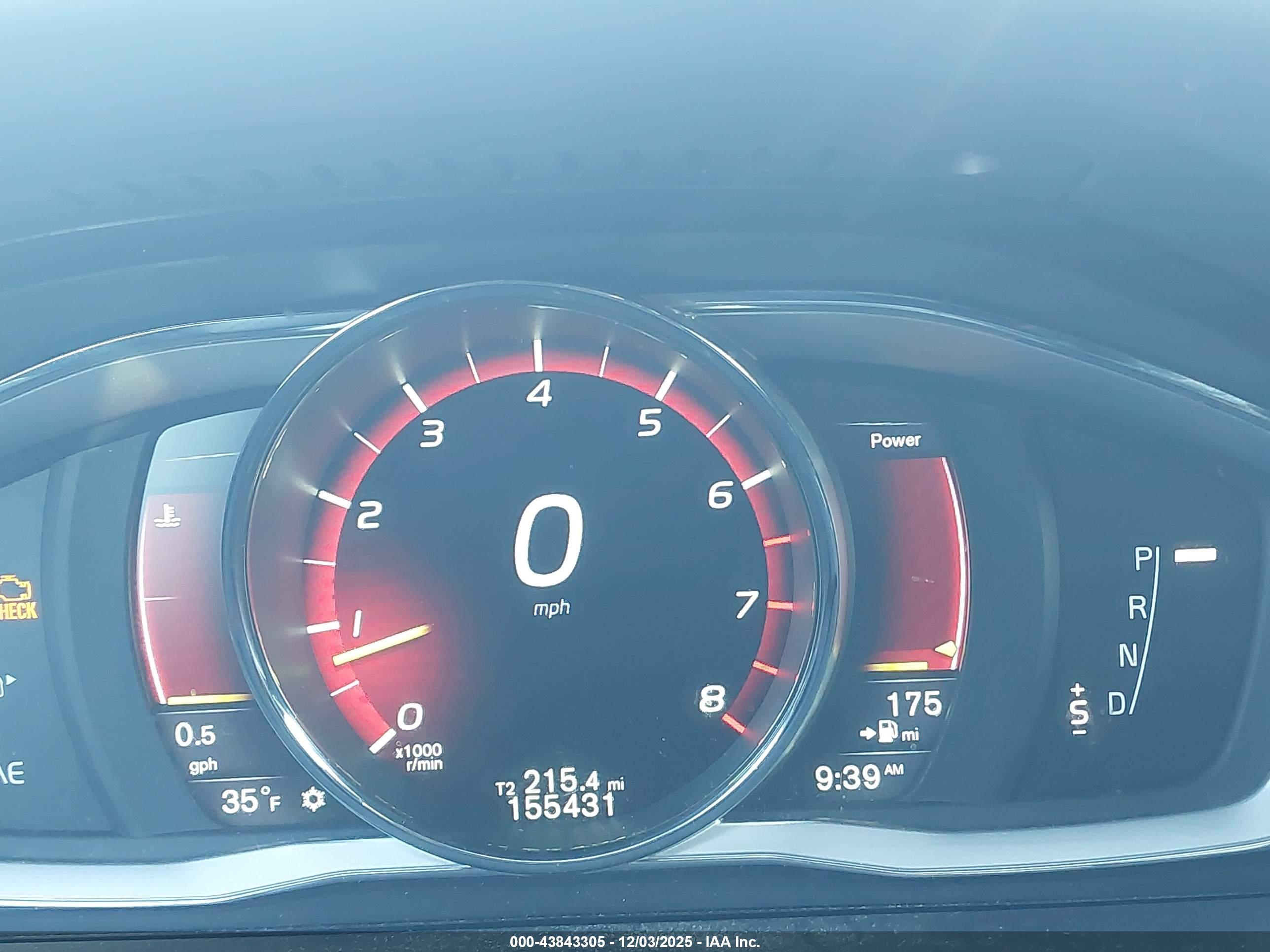 VOLVO XC60 image 7