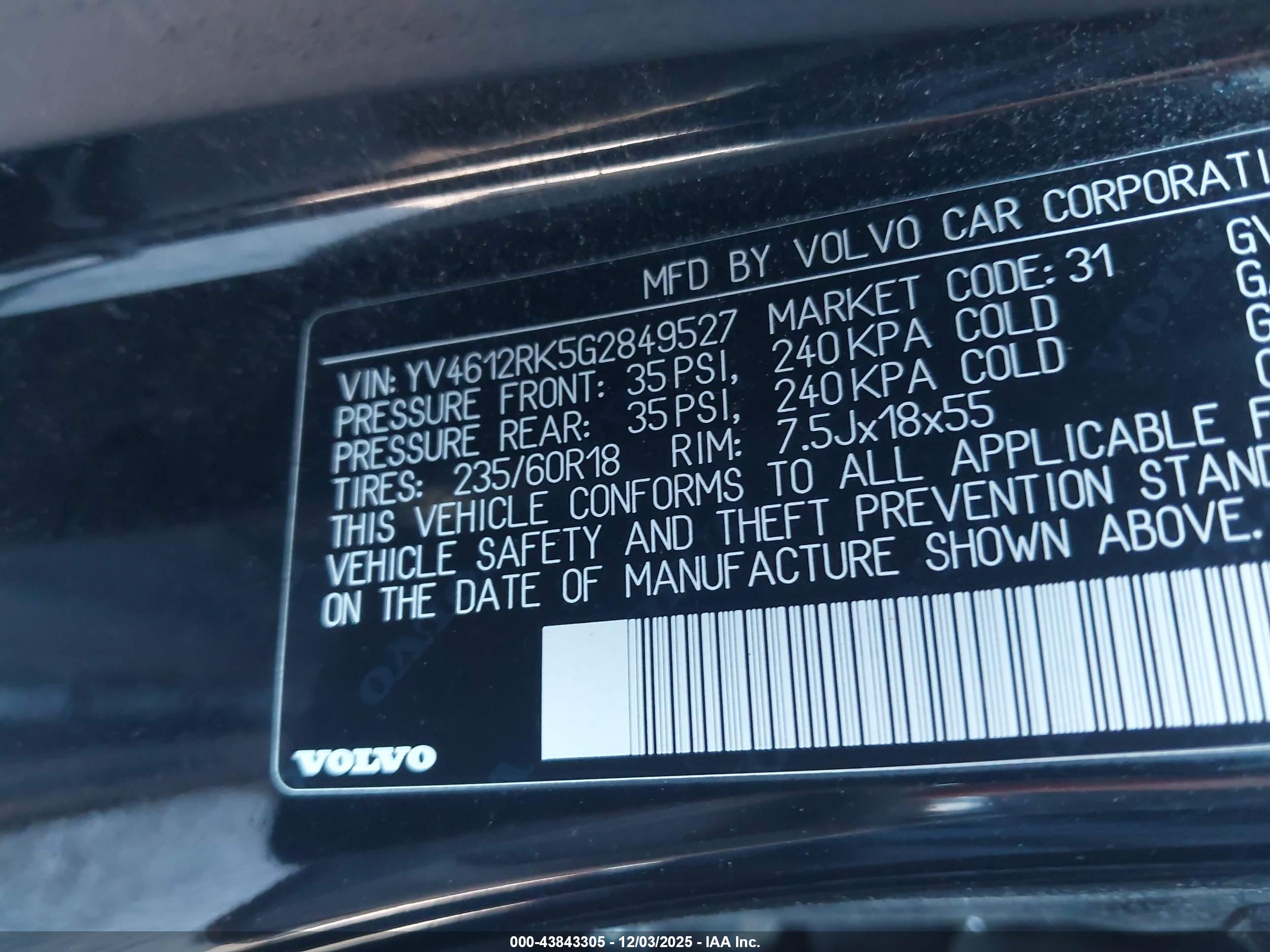 VOLVO XC60 image 9