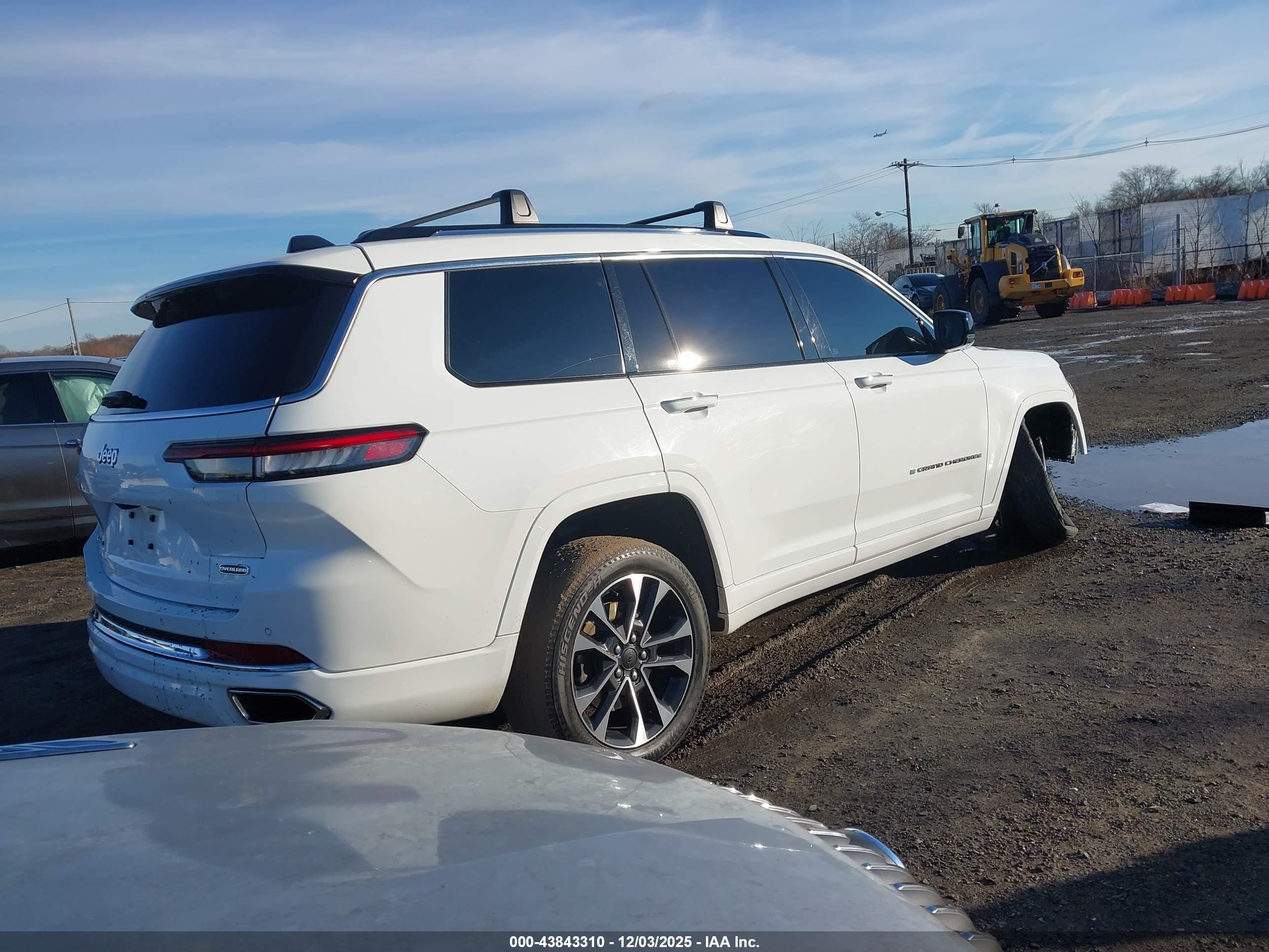 JEEP GRAND image 4