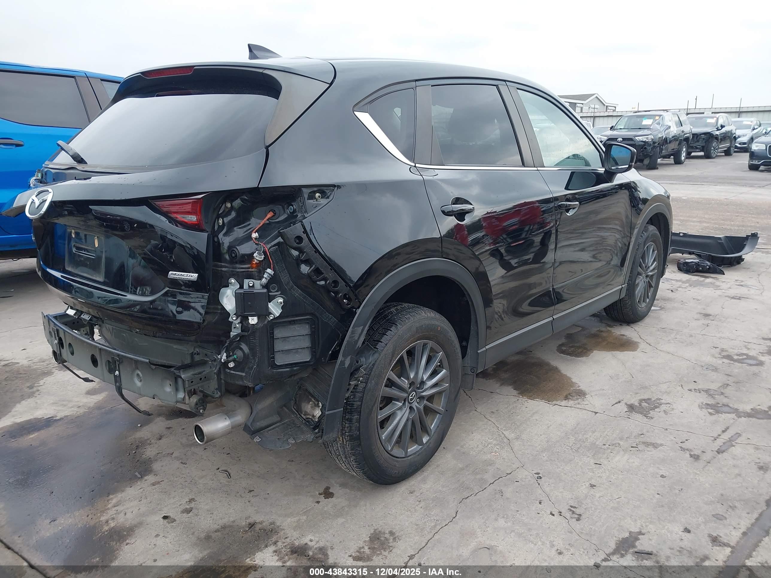 MAZDA CX-5 image 4