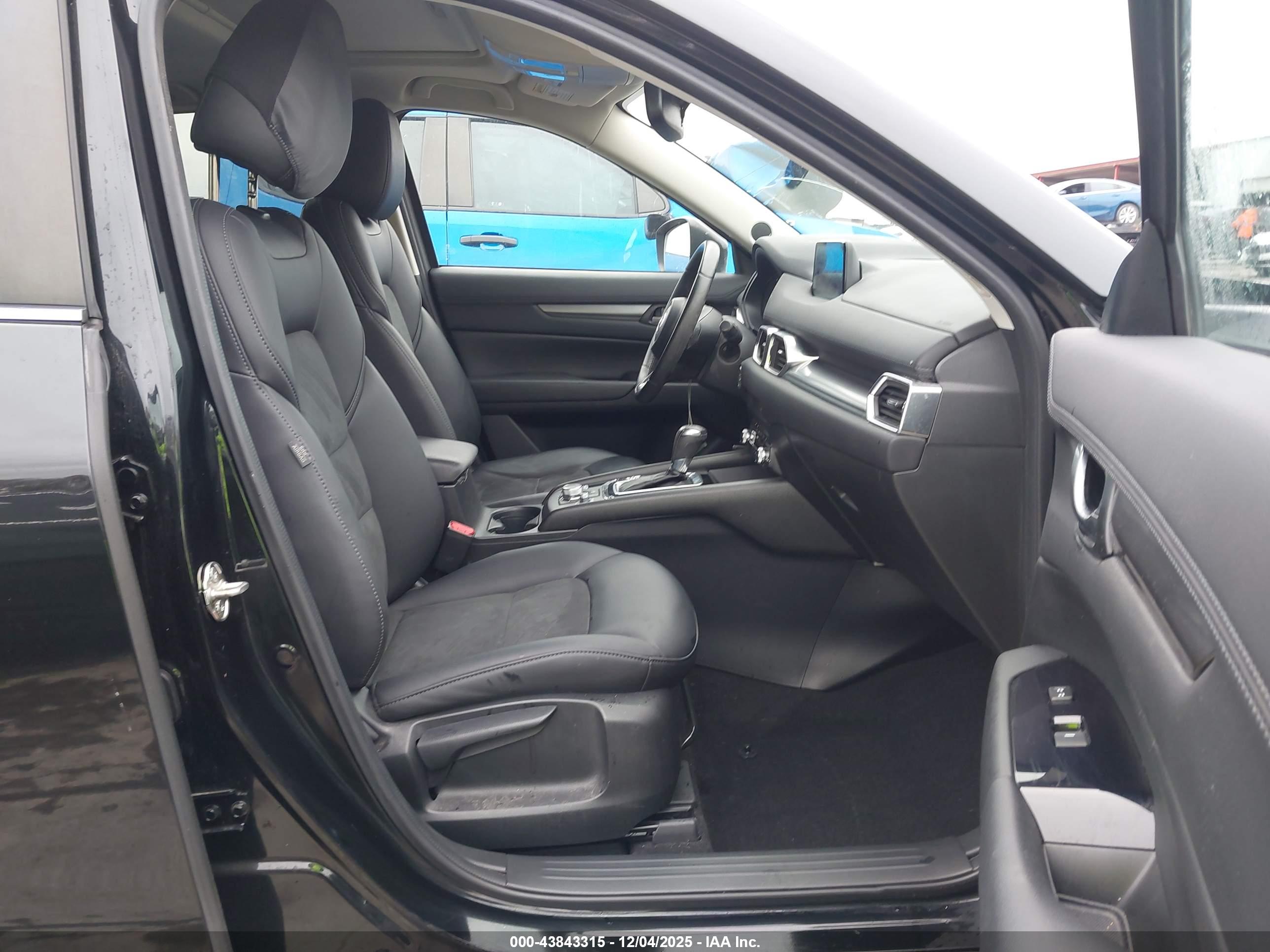 MAZDA CX-5 image 5