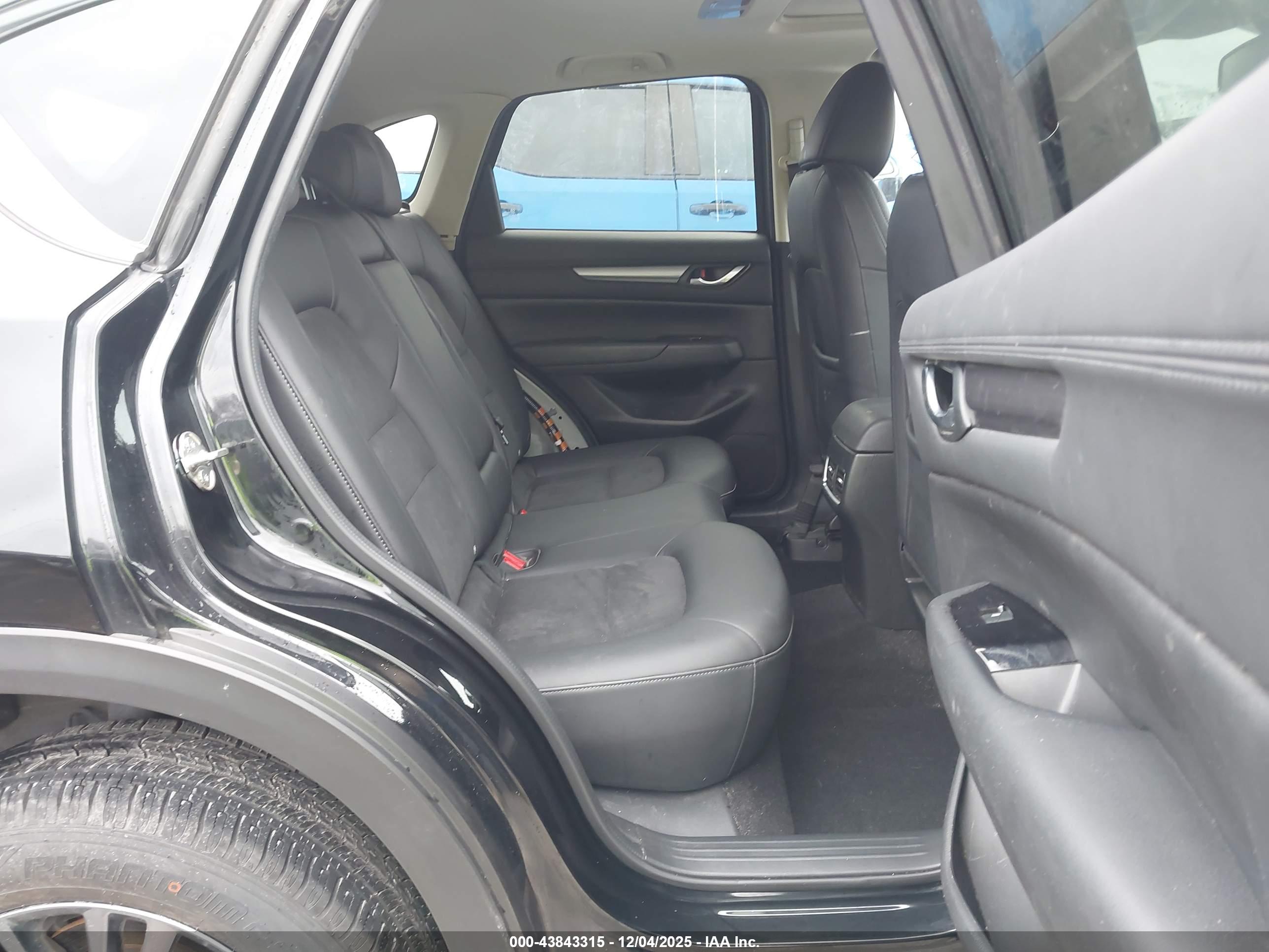 MAZDA CX-5 image 8