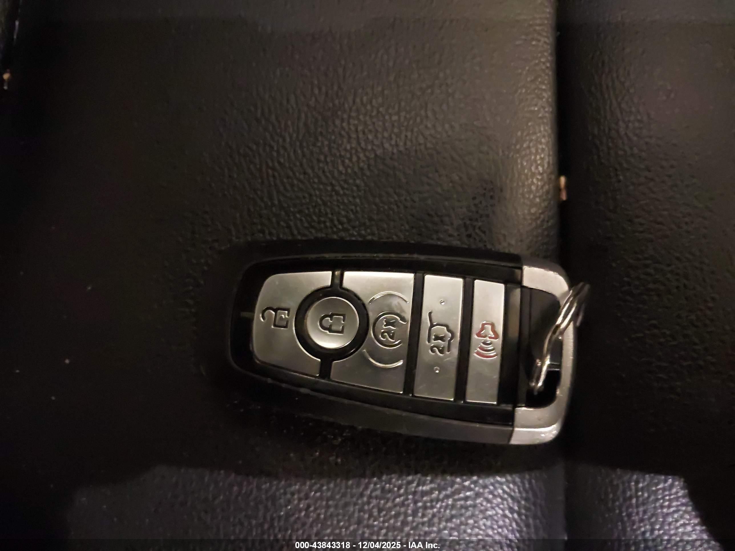 FORD EXPLORER image 11