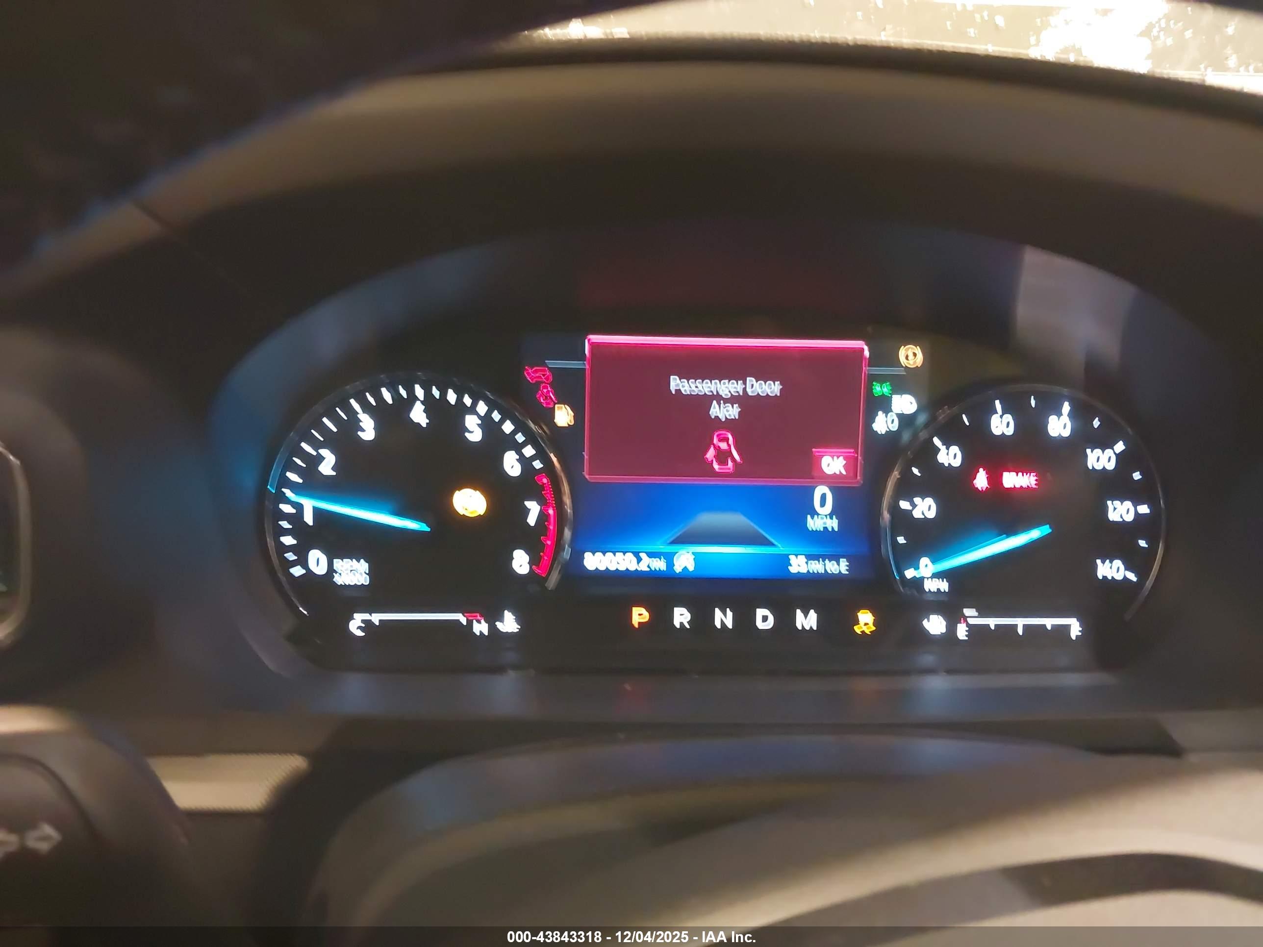 FORD EXPLORER image 7
