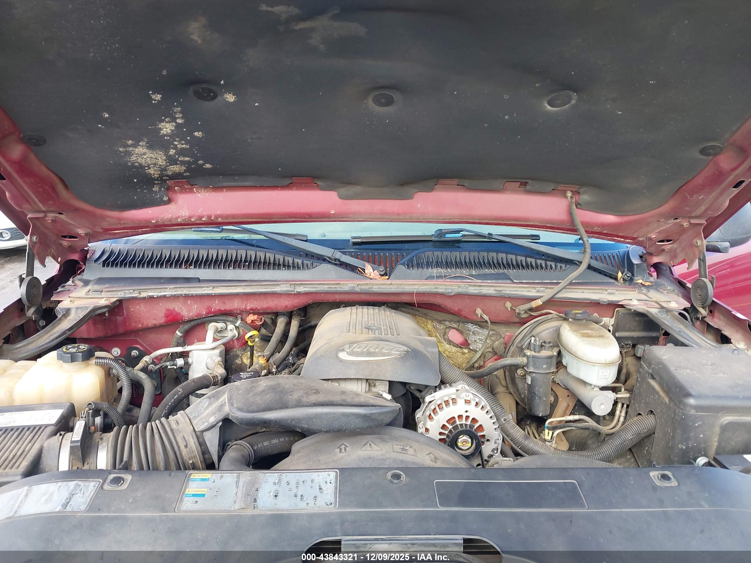 CHEVROLET SILVERADO image 10