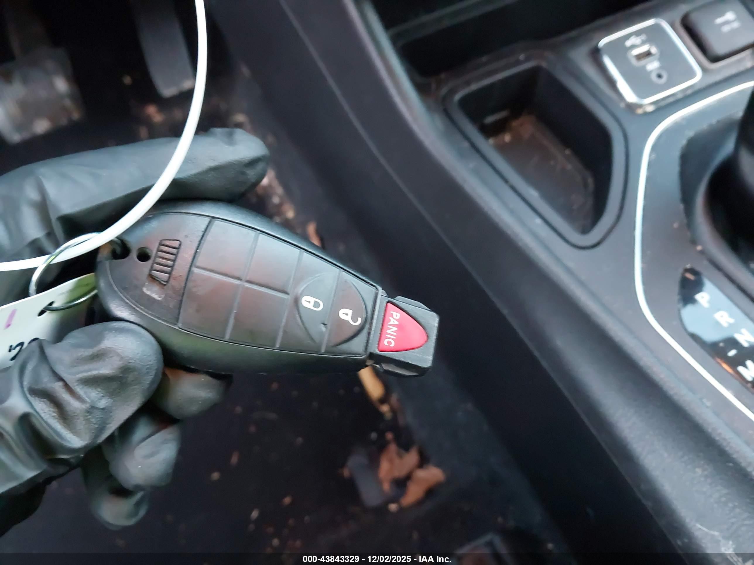 JEEP CHEROKEE image 11