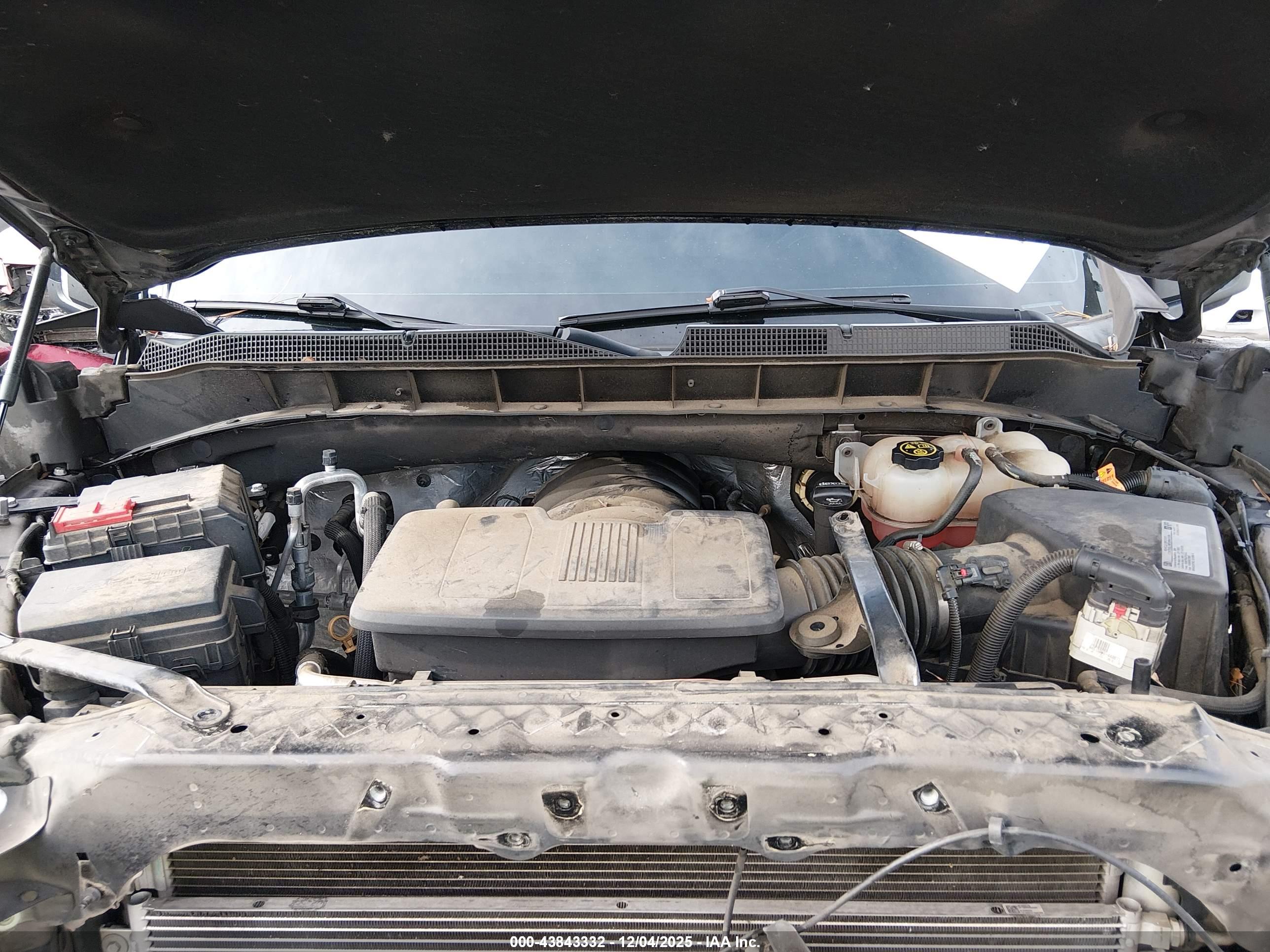 CHEVROLET SILVERADO image 10