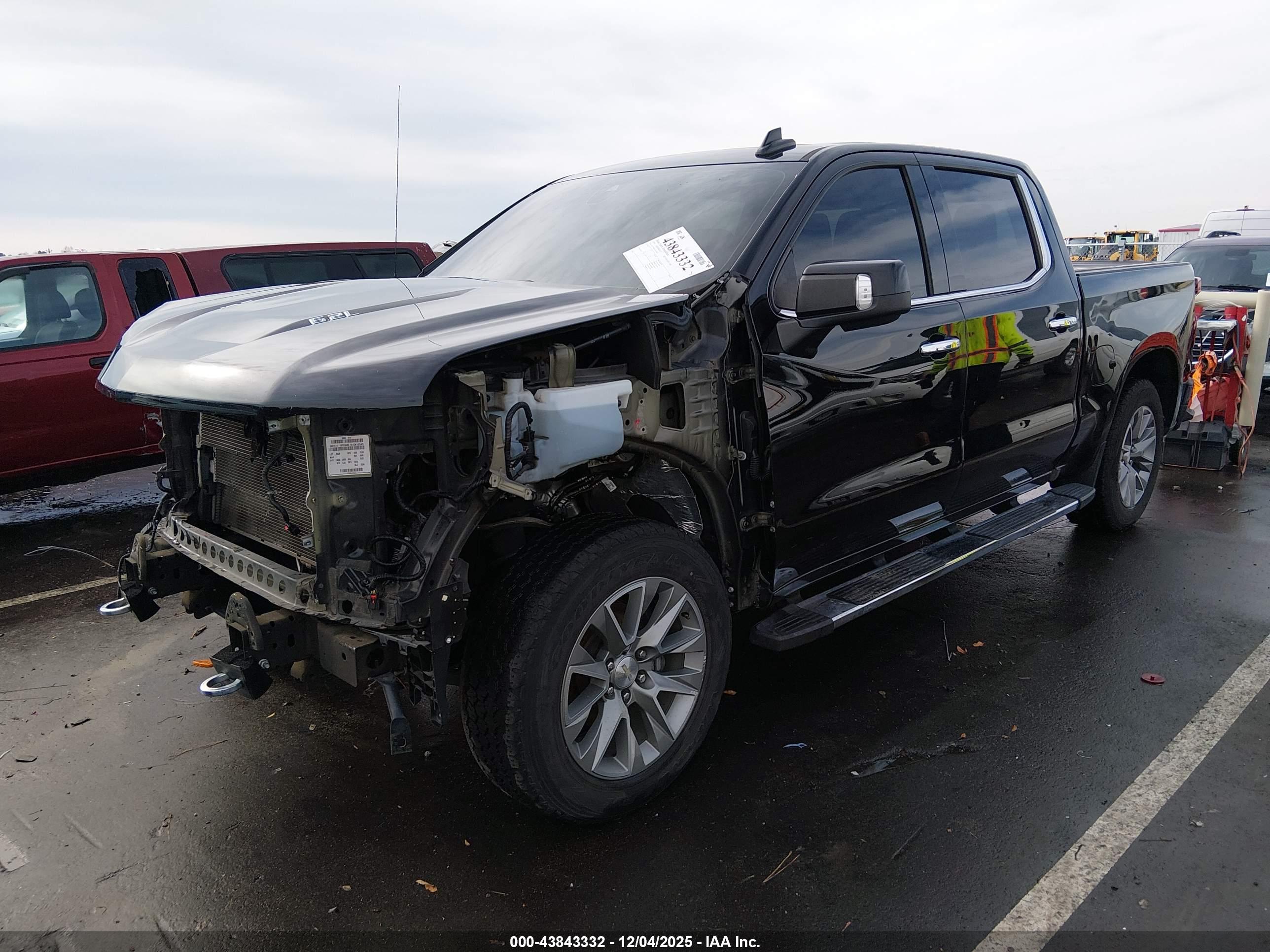 CHEVROLET SILVERADO image 2