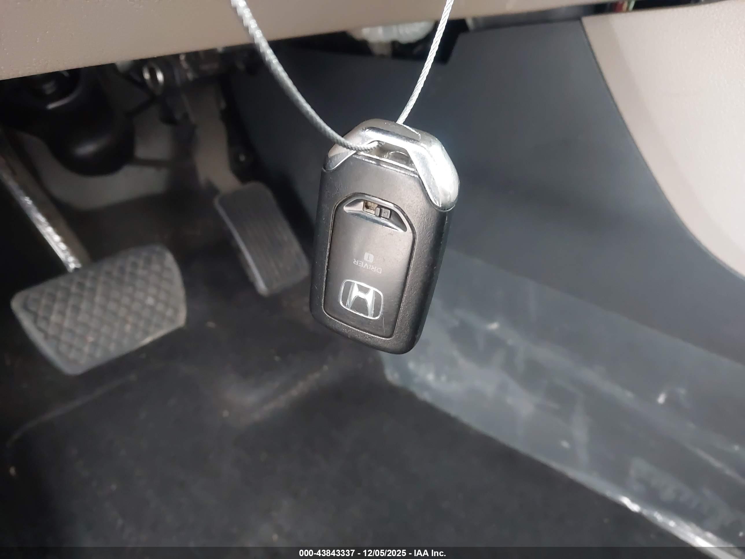 HONDA RIDGELINE image 11