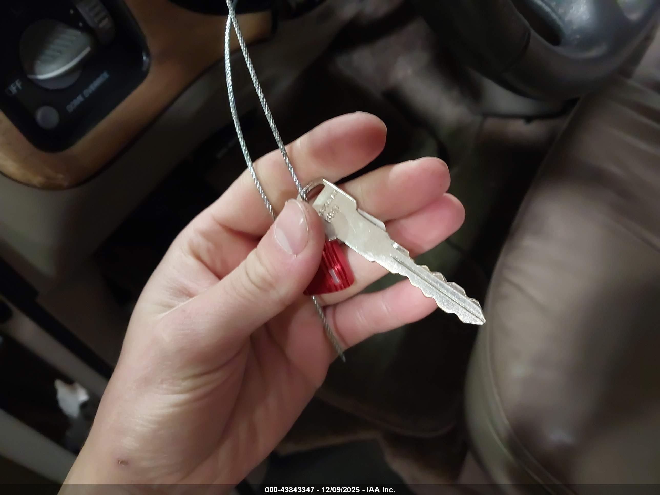 GMC SAVANA image 11