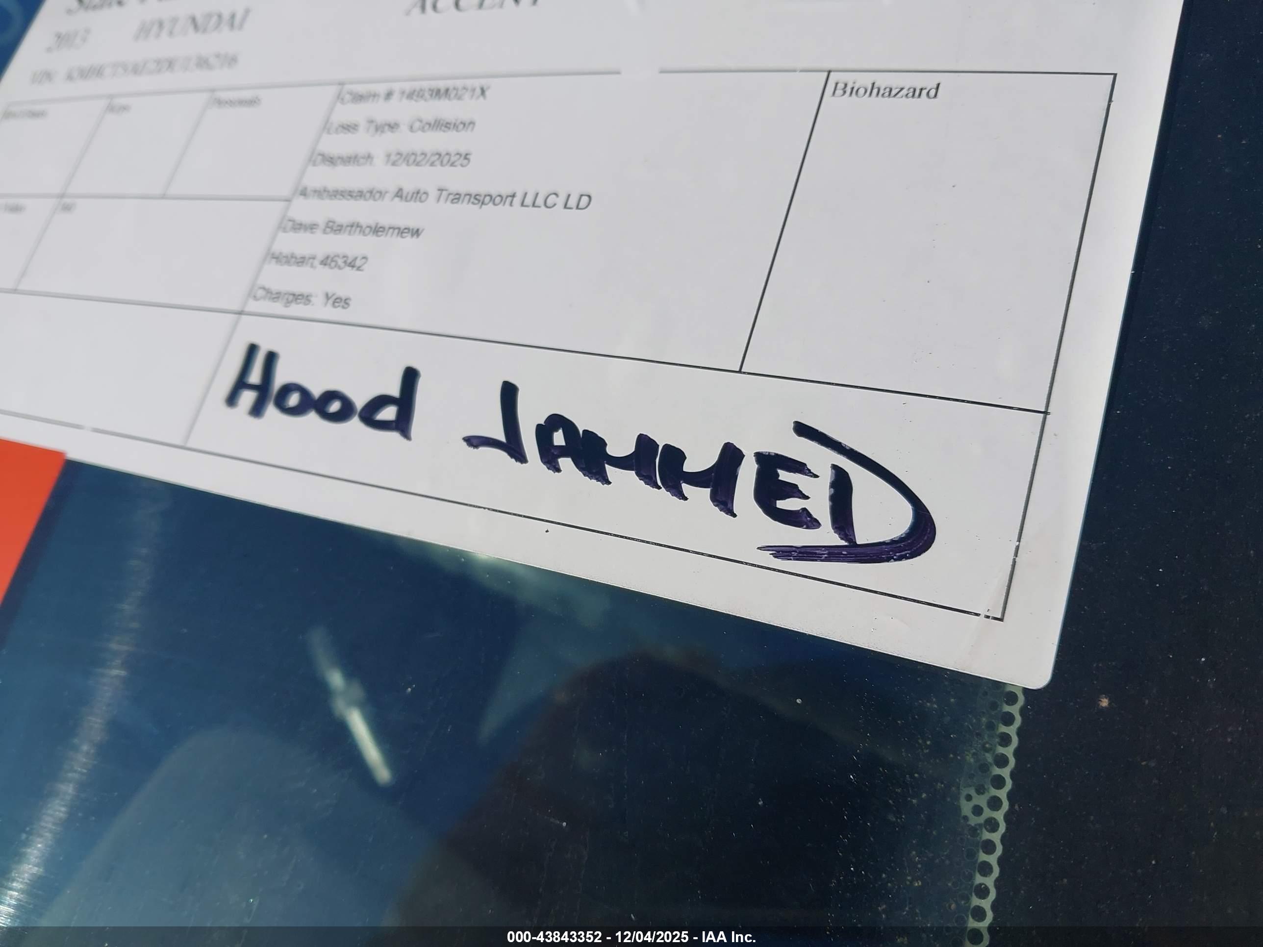 HYUNDAI ACCENT image 10
