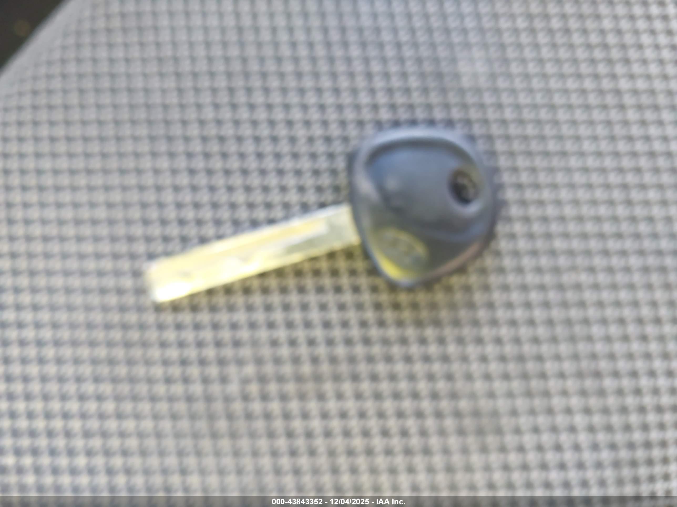 HYUNDAI ACCENT image 11