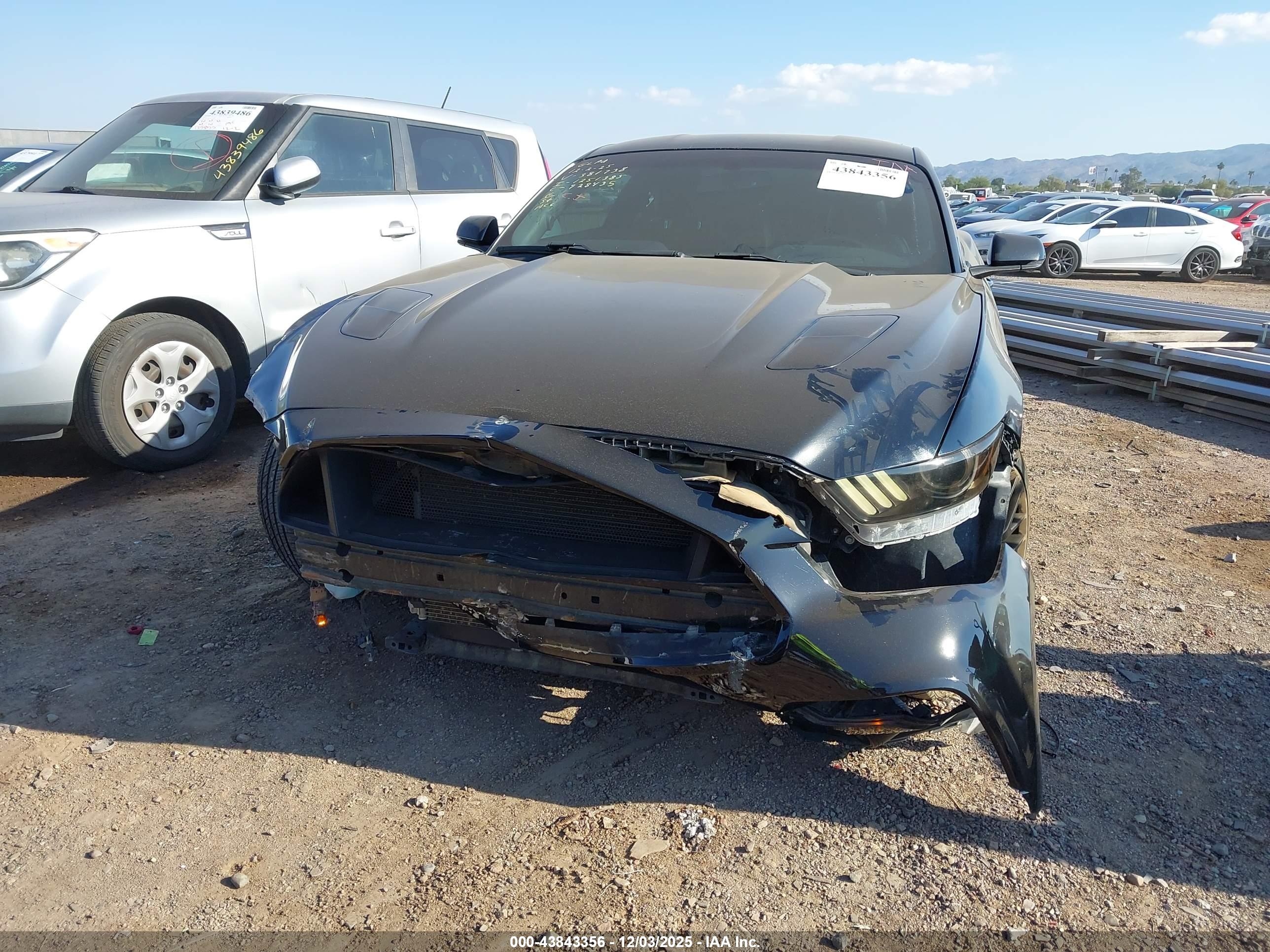 FORD MUSTANG image 6