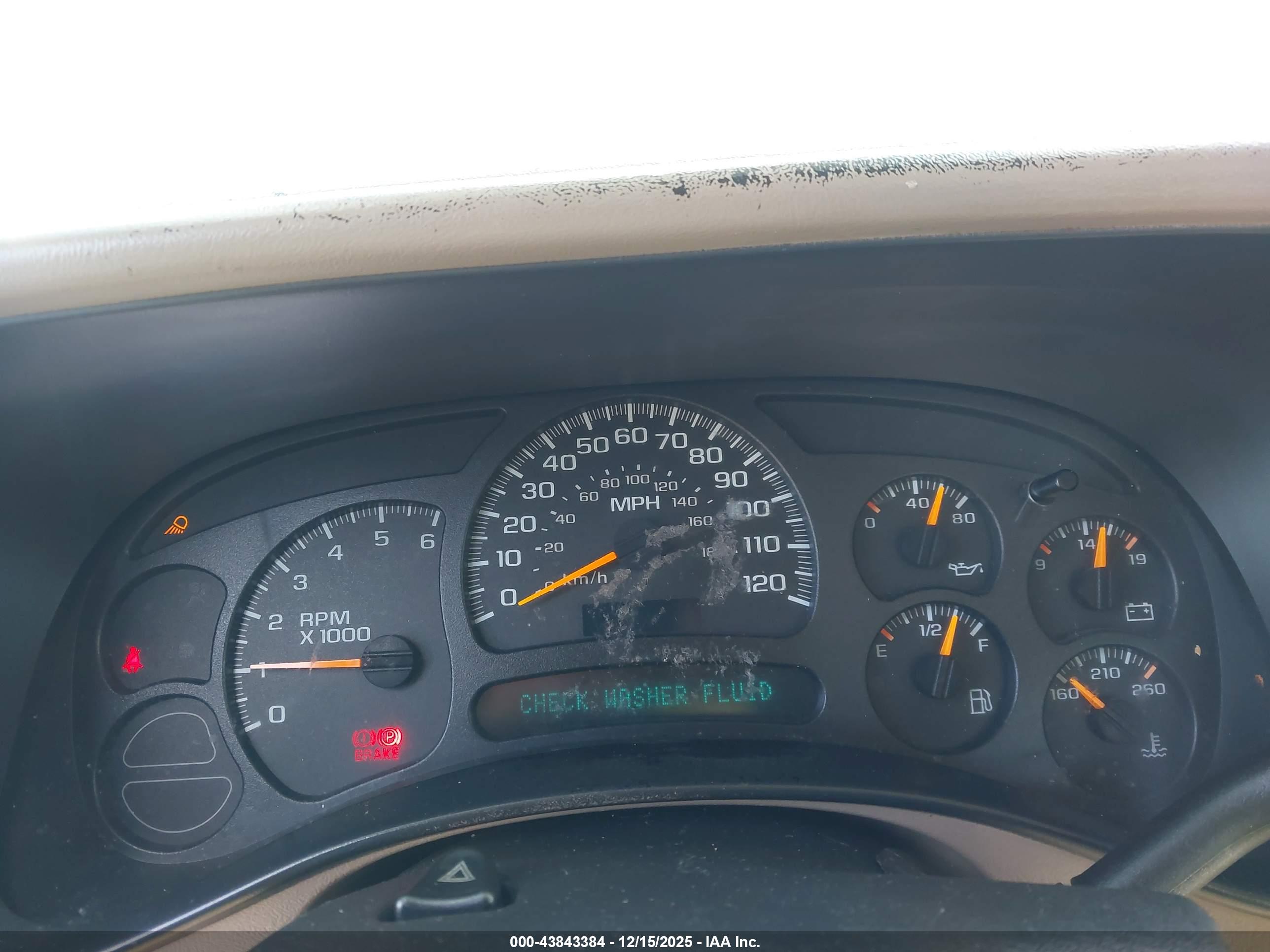 CHEVROLET SILVERADO image 7