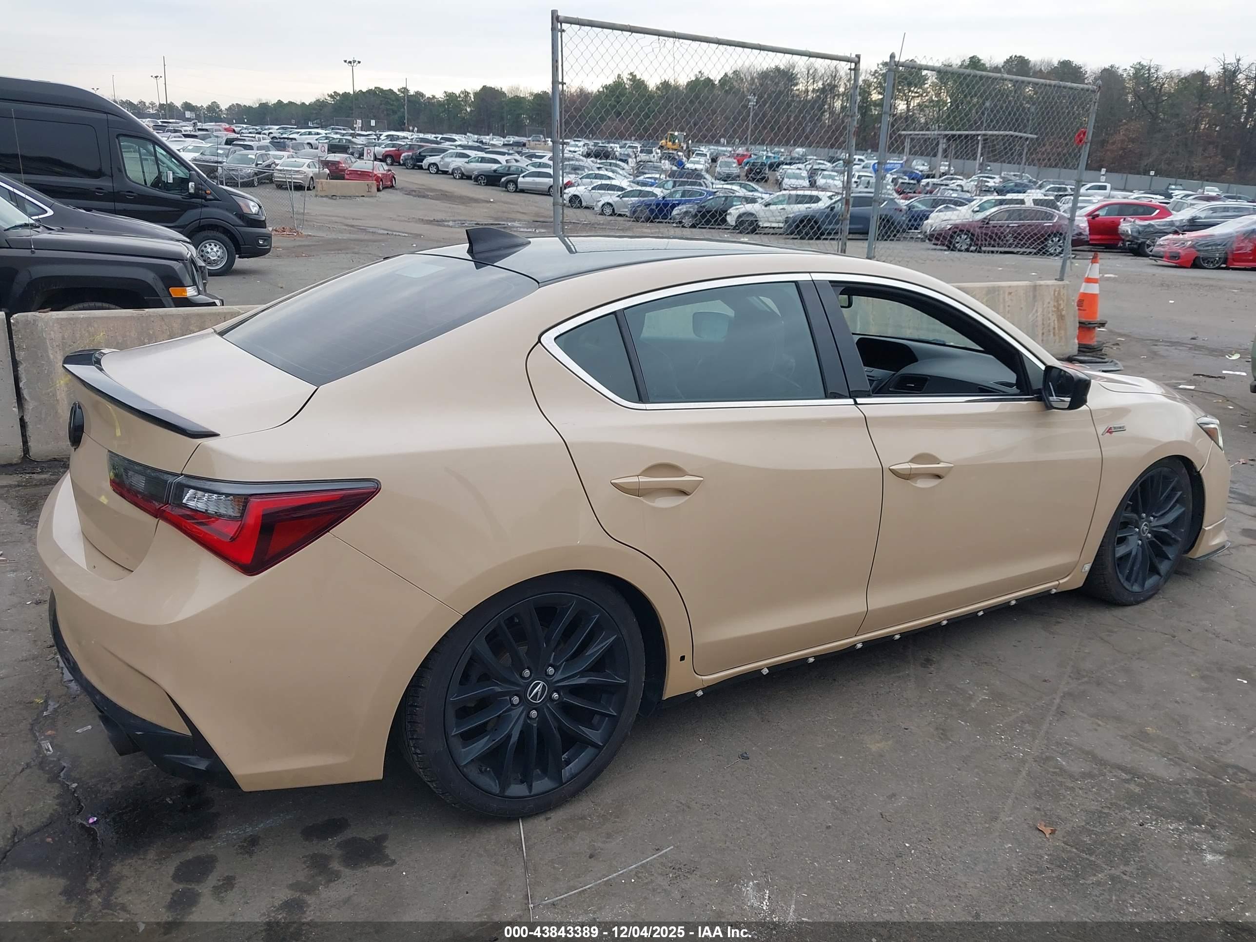 ACURA ILX image 6