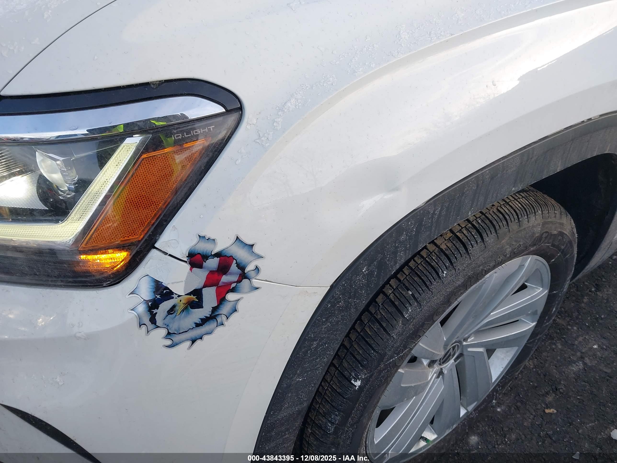 VOLKSWAGEN ATLAS image 6