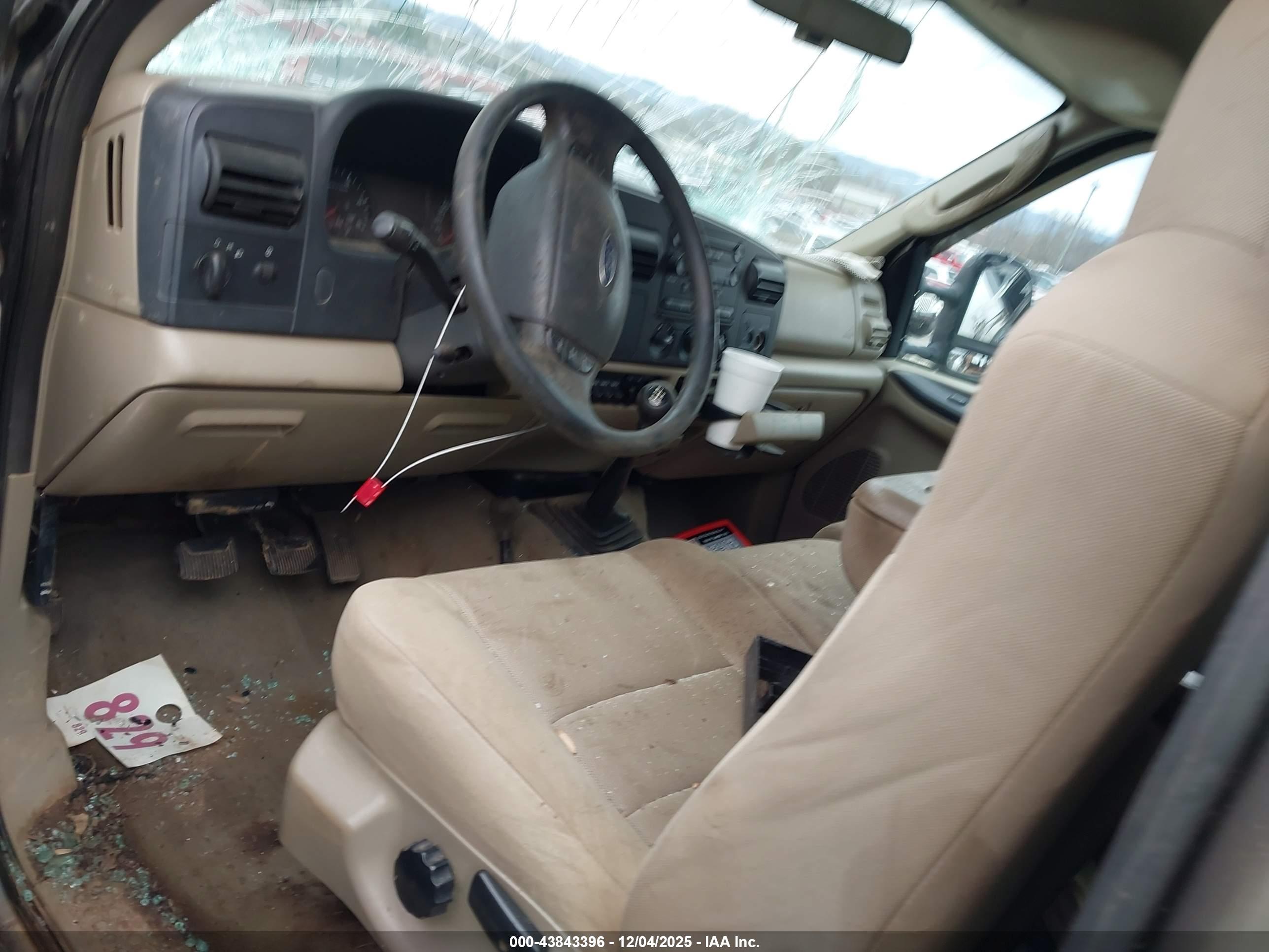 FORD F-350 image 8