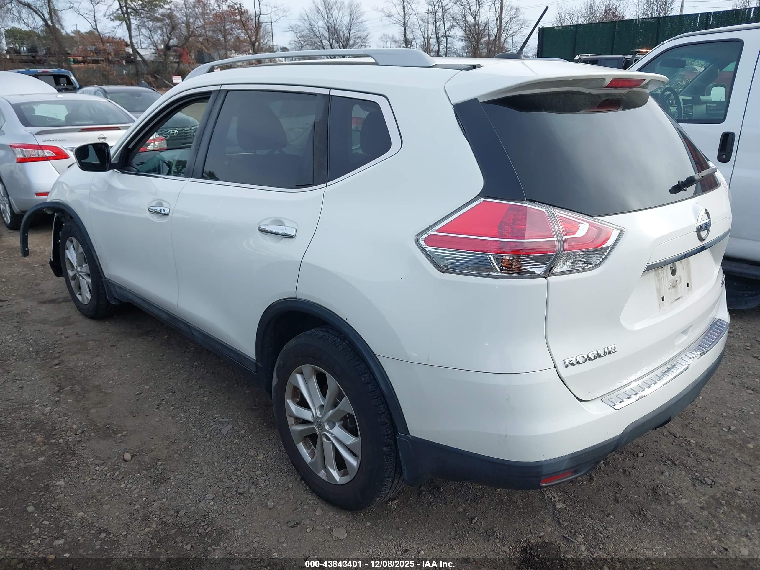 NISSAN ROGUE image 3