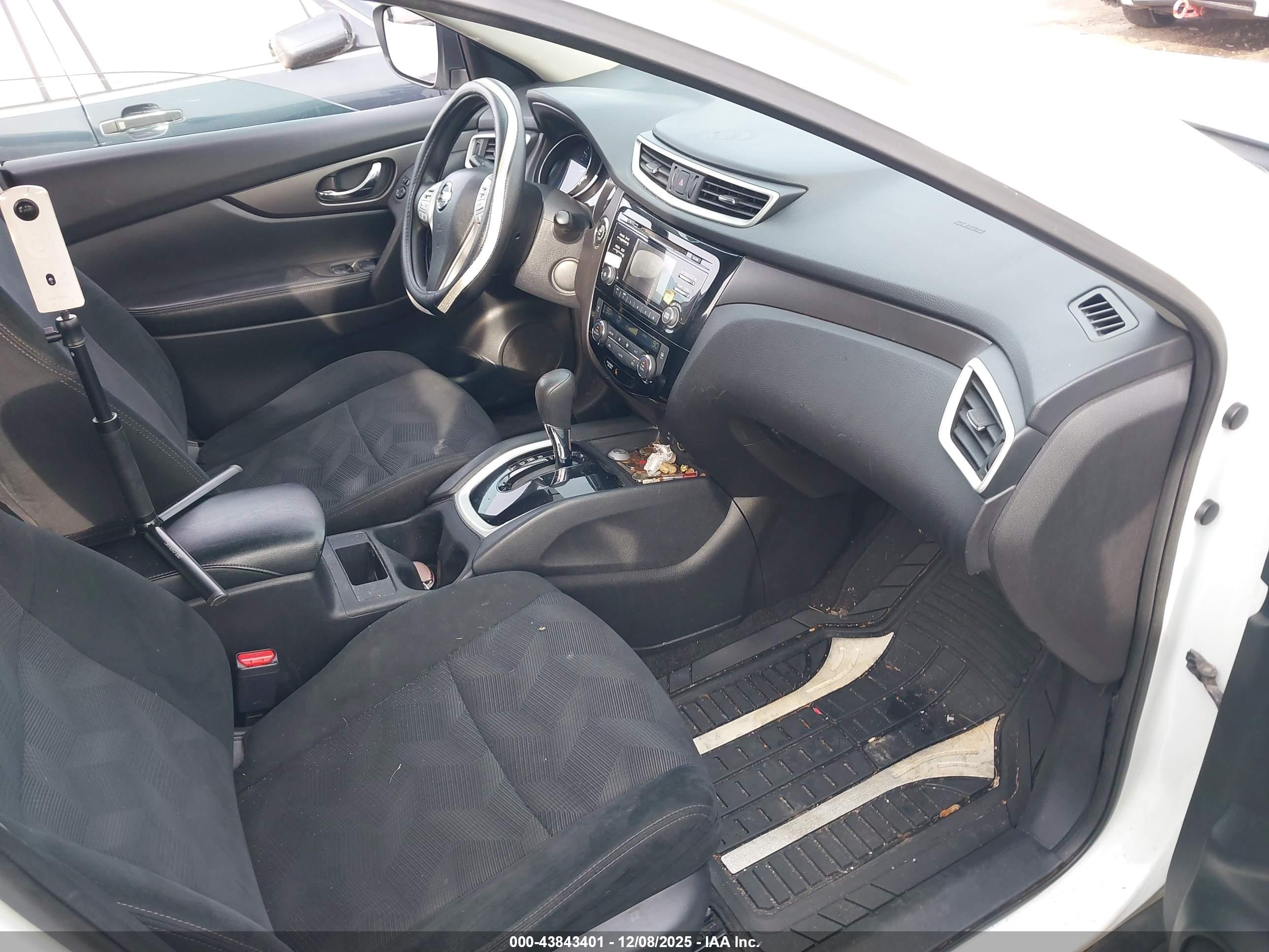 NISSAN ROGUE image 5