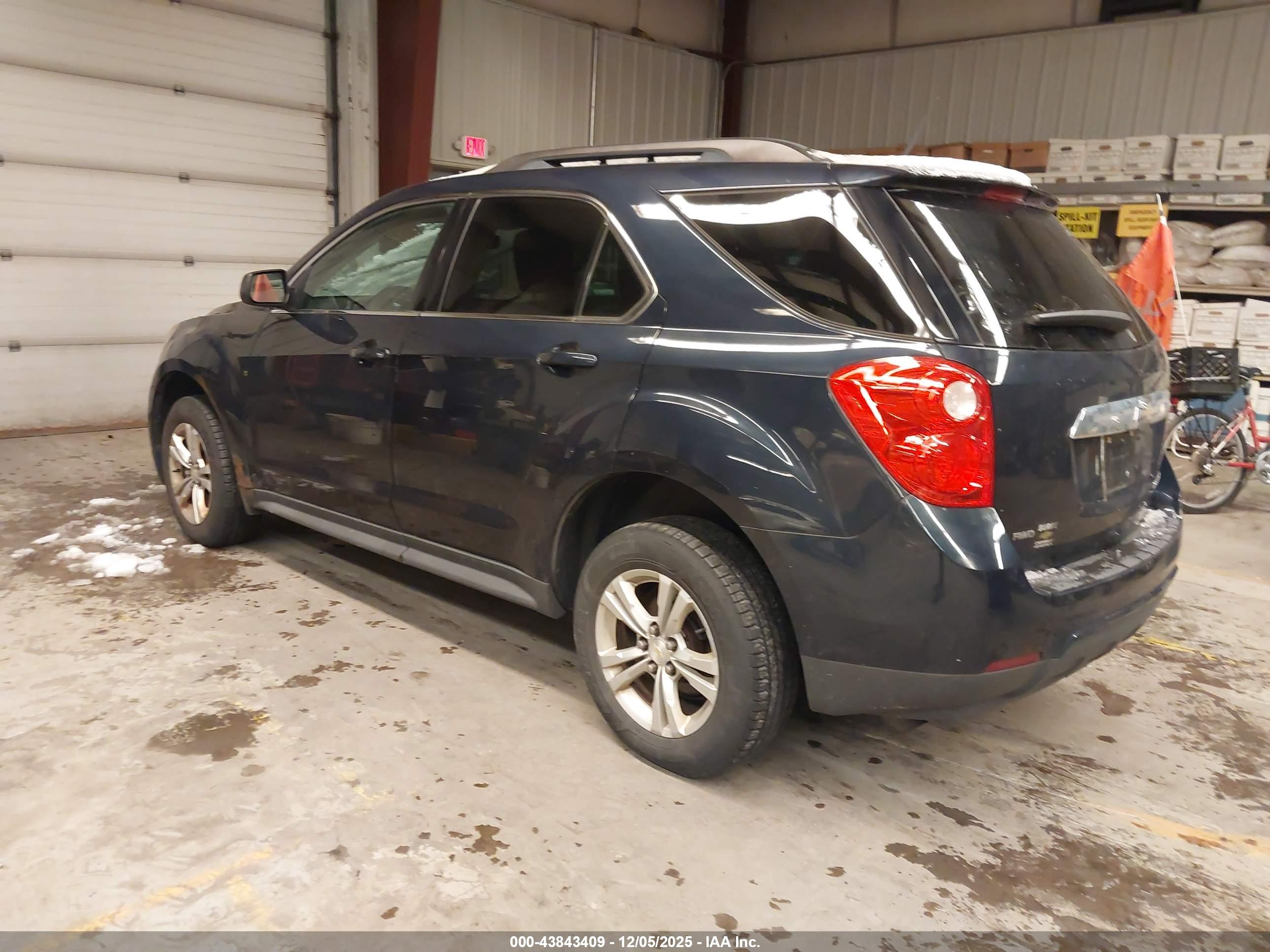 CHEVROLET EQUINOX image 3