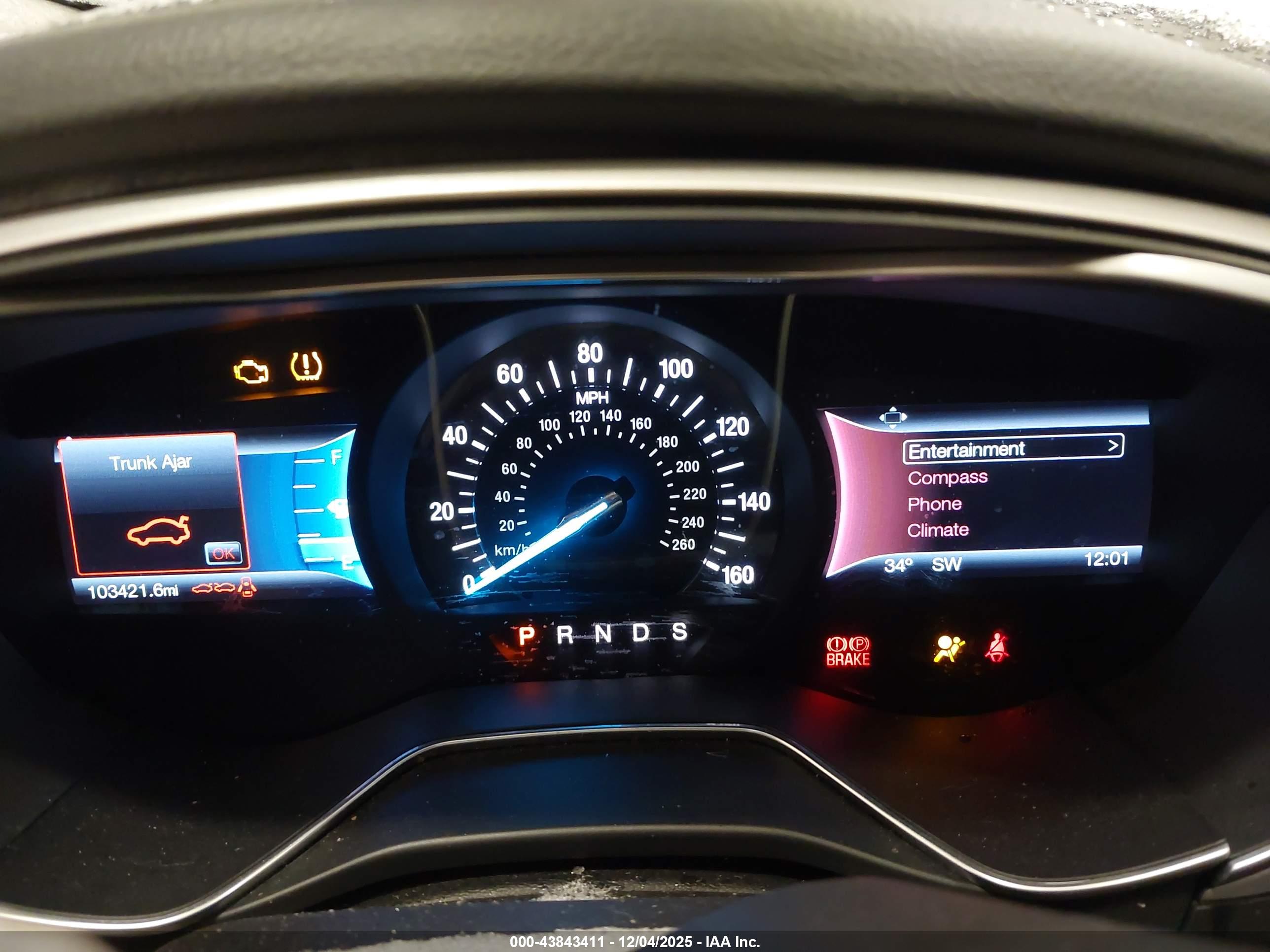 FORD FUSION image 7