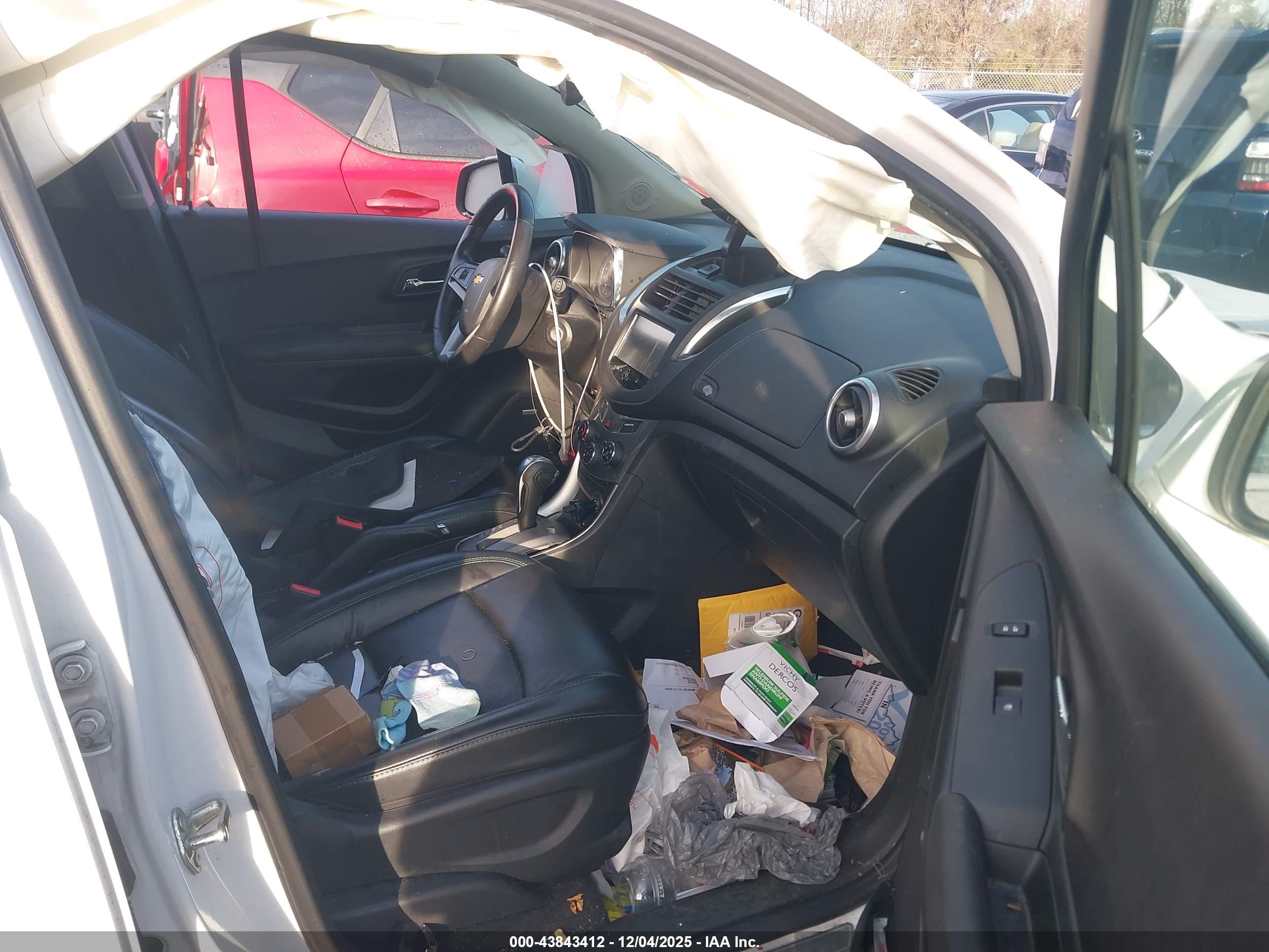 CHEVROLET TRAX image 5