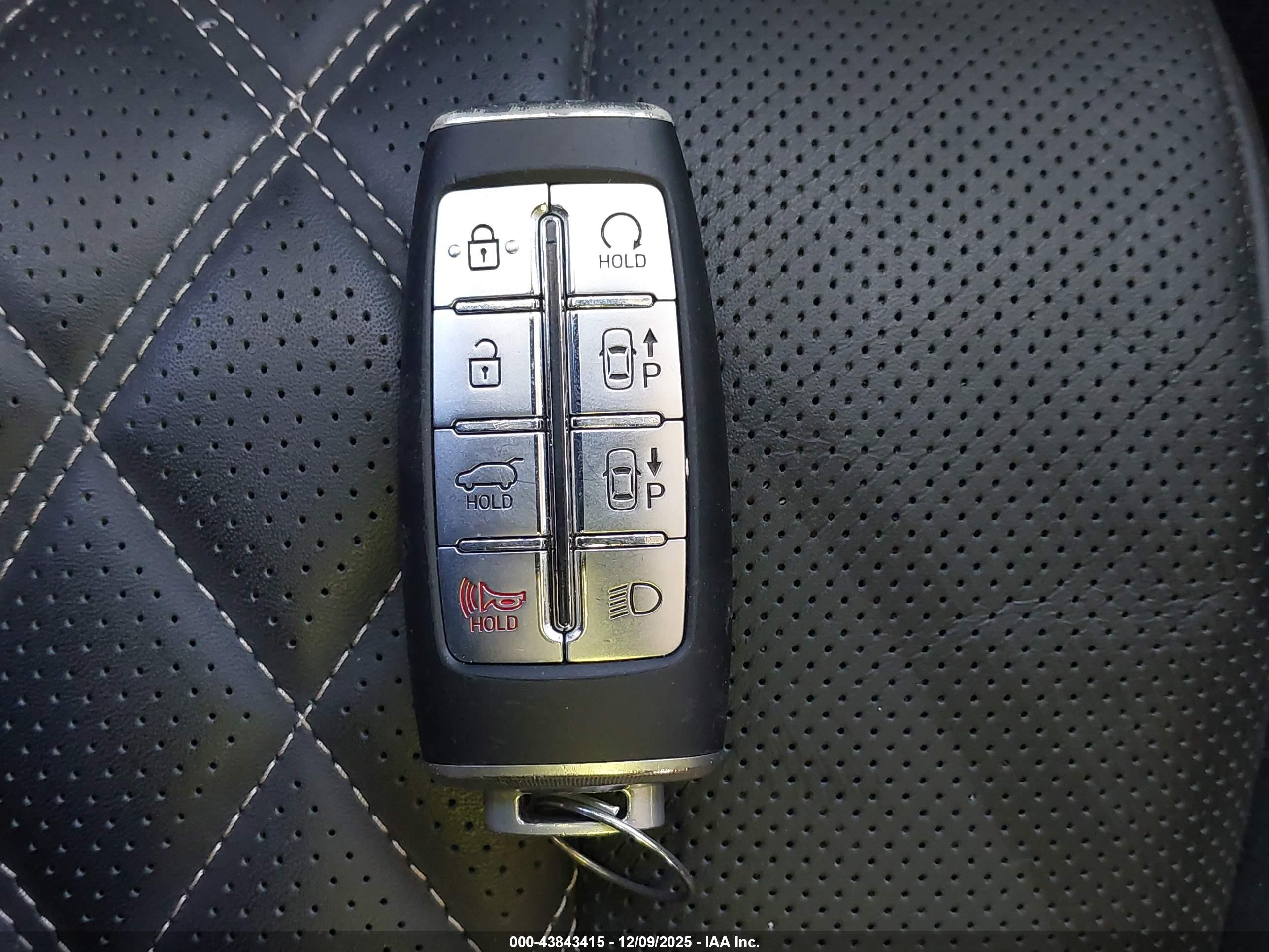 GENESIS GV80 image 11