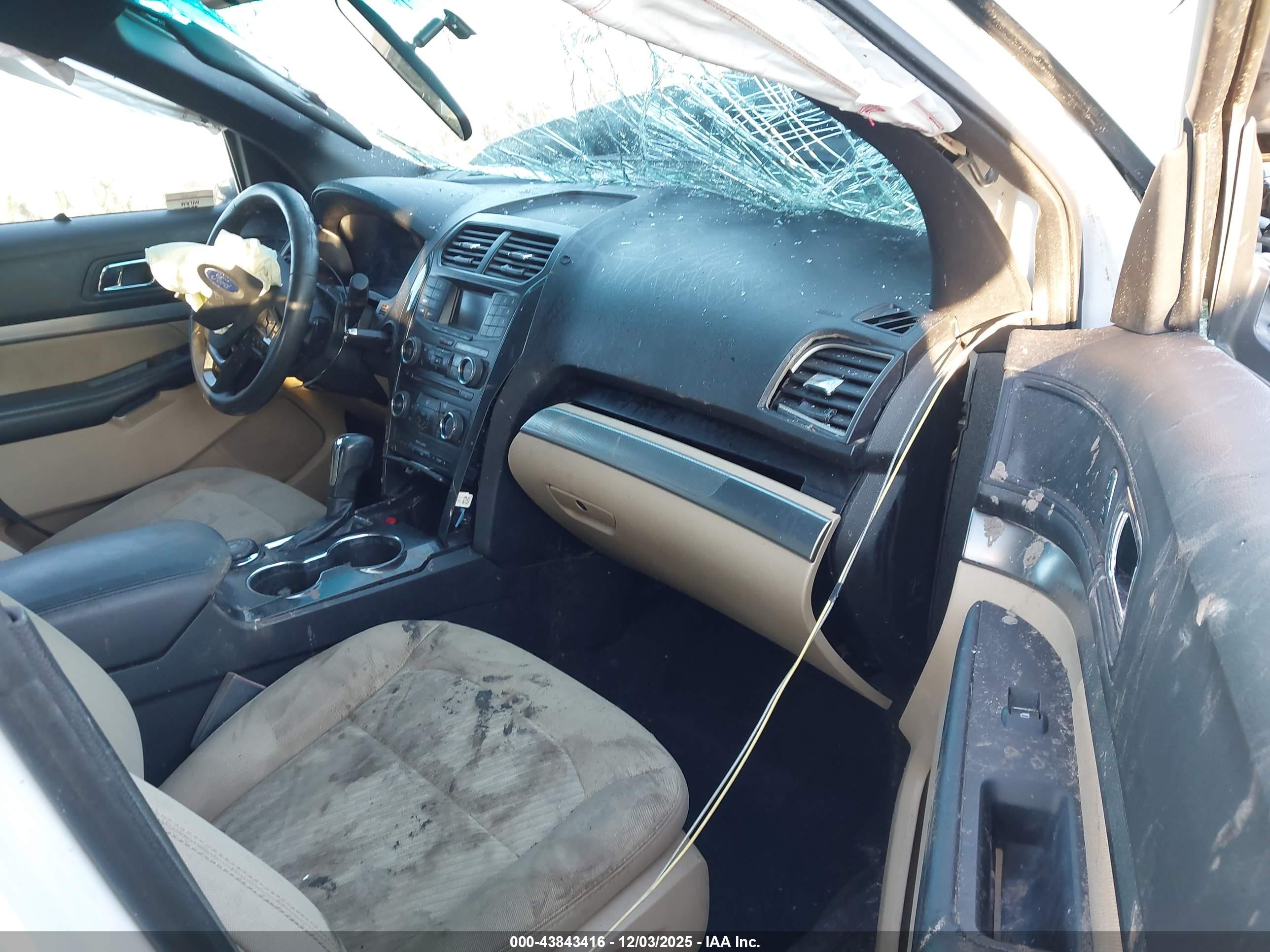 FORD EXPLORER image 5