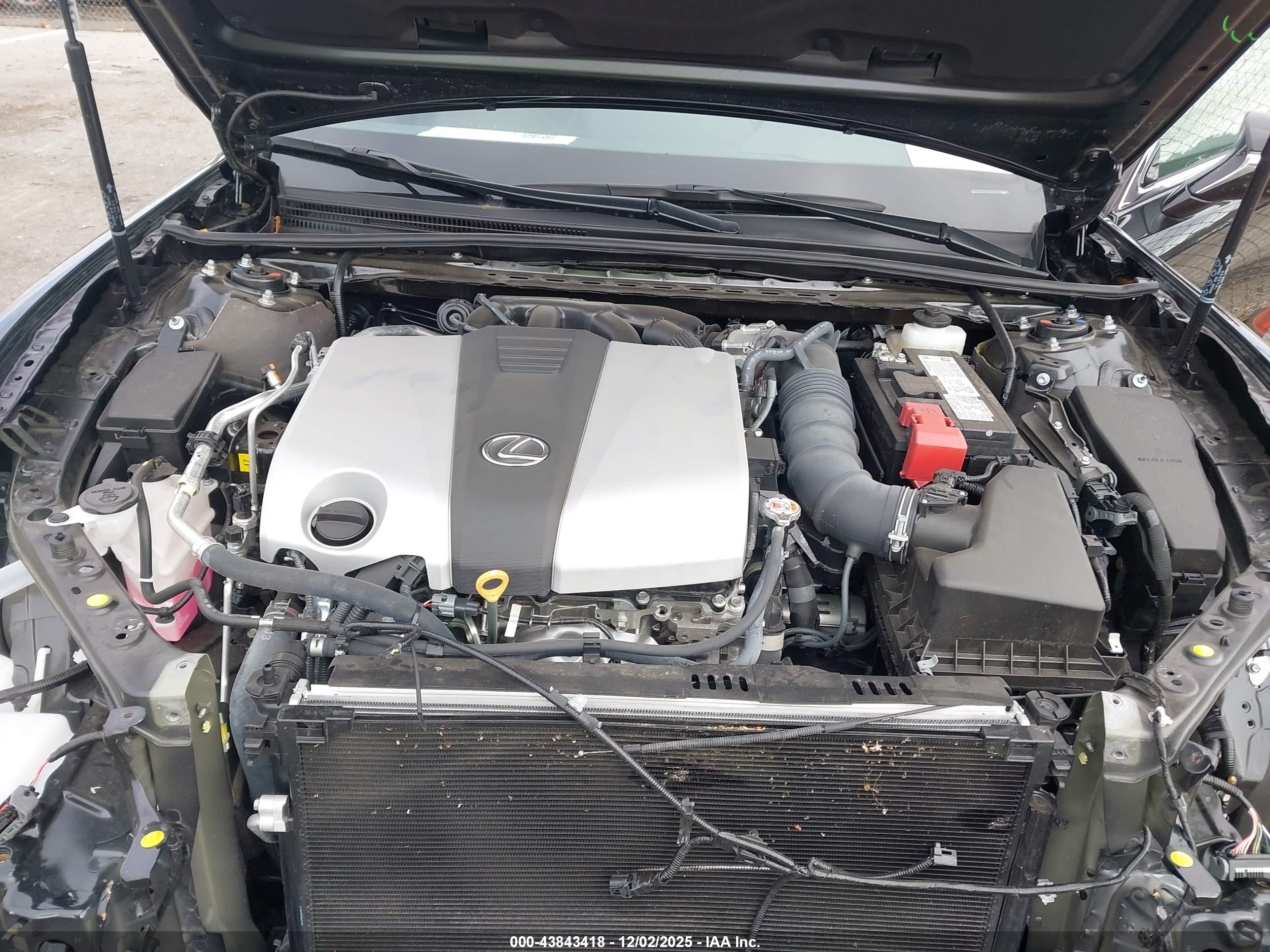 LEXUS ES image 10