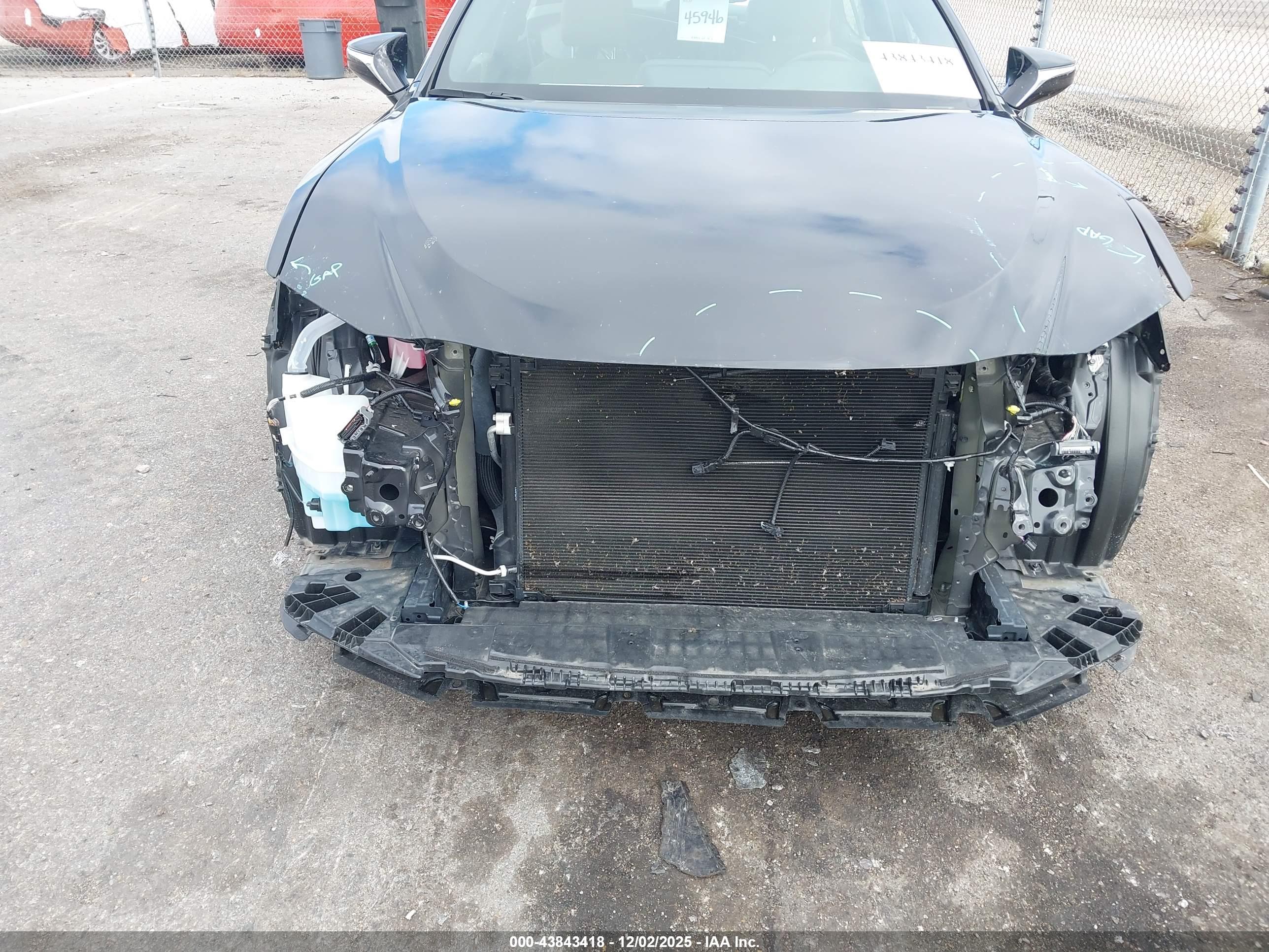 LEXUS ES image 6
