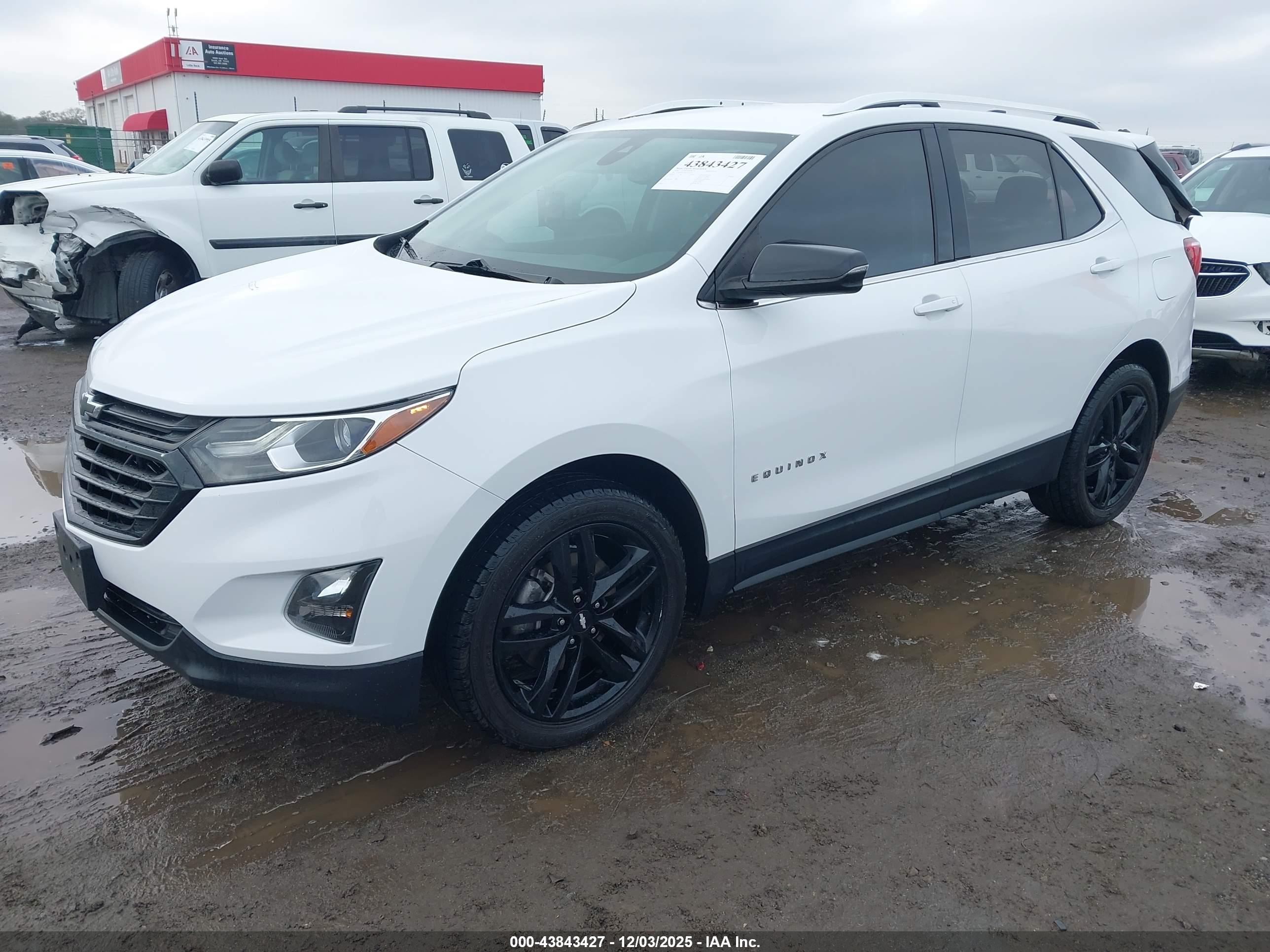 CHEVROLET EQUINOX image 2